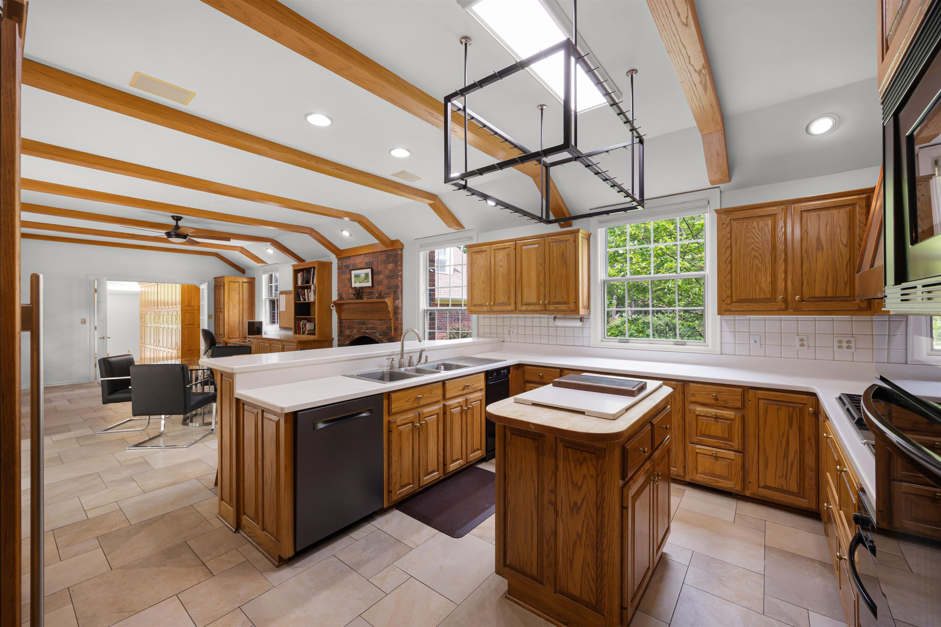 225 Tuckahoe Road