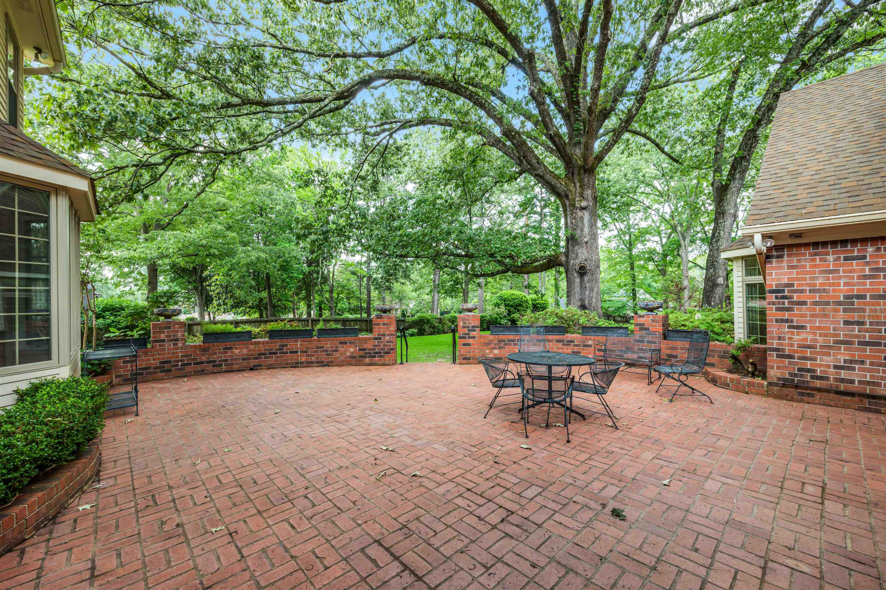 225 Tuckahoe Road