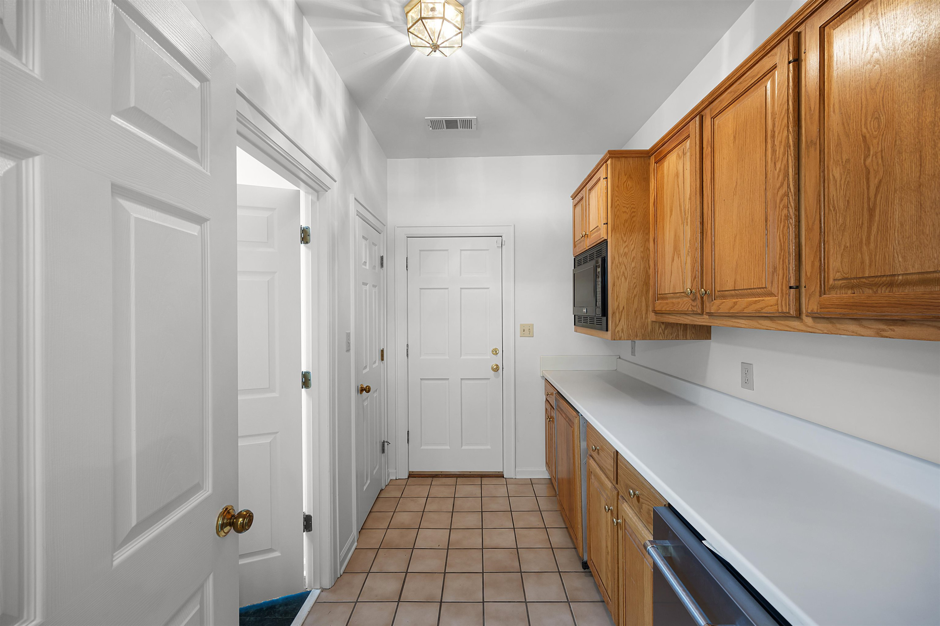 225 Tuckahoe Road