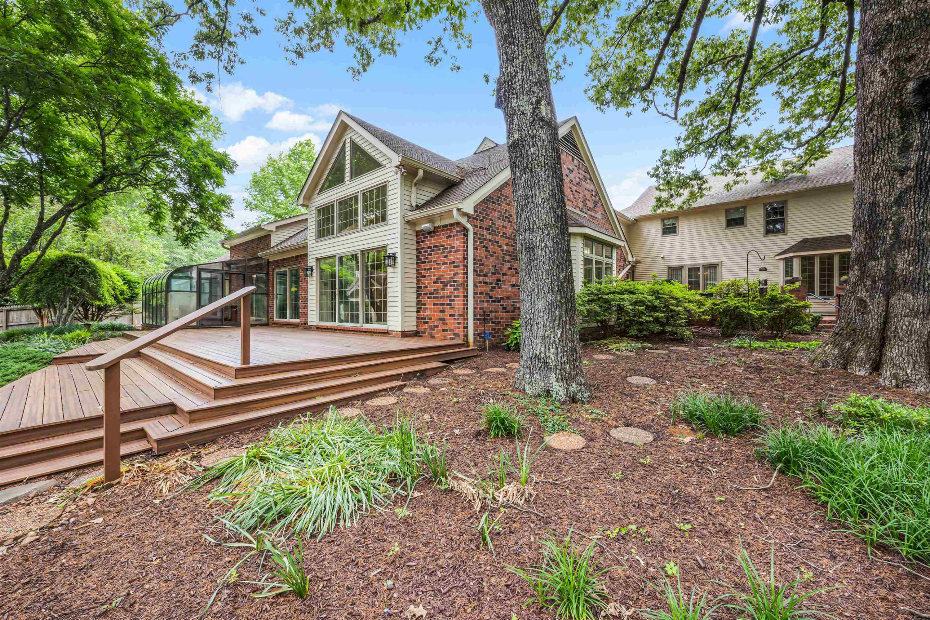 225 Tuckahoe Road