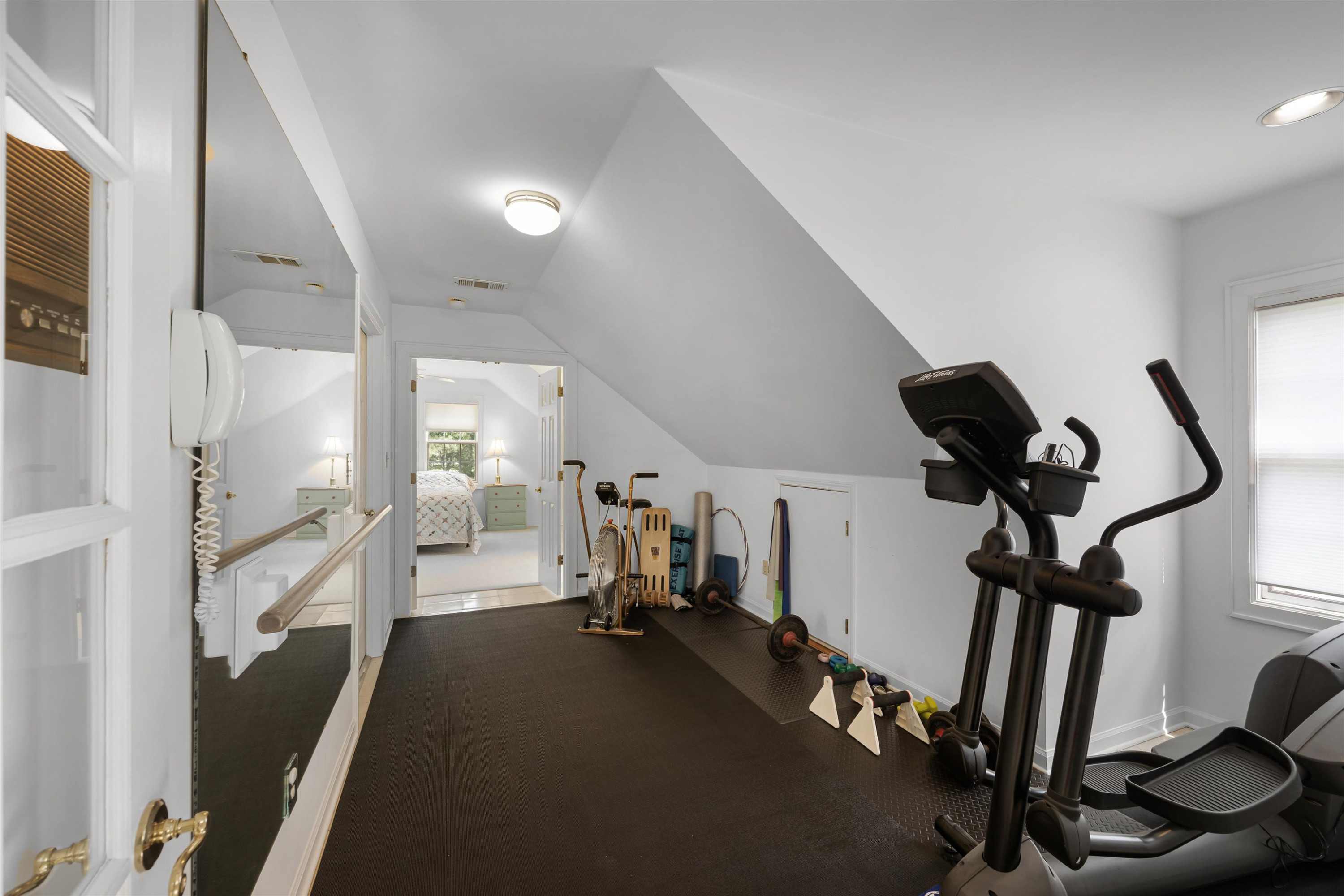 225 Tuckahoe Road