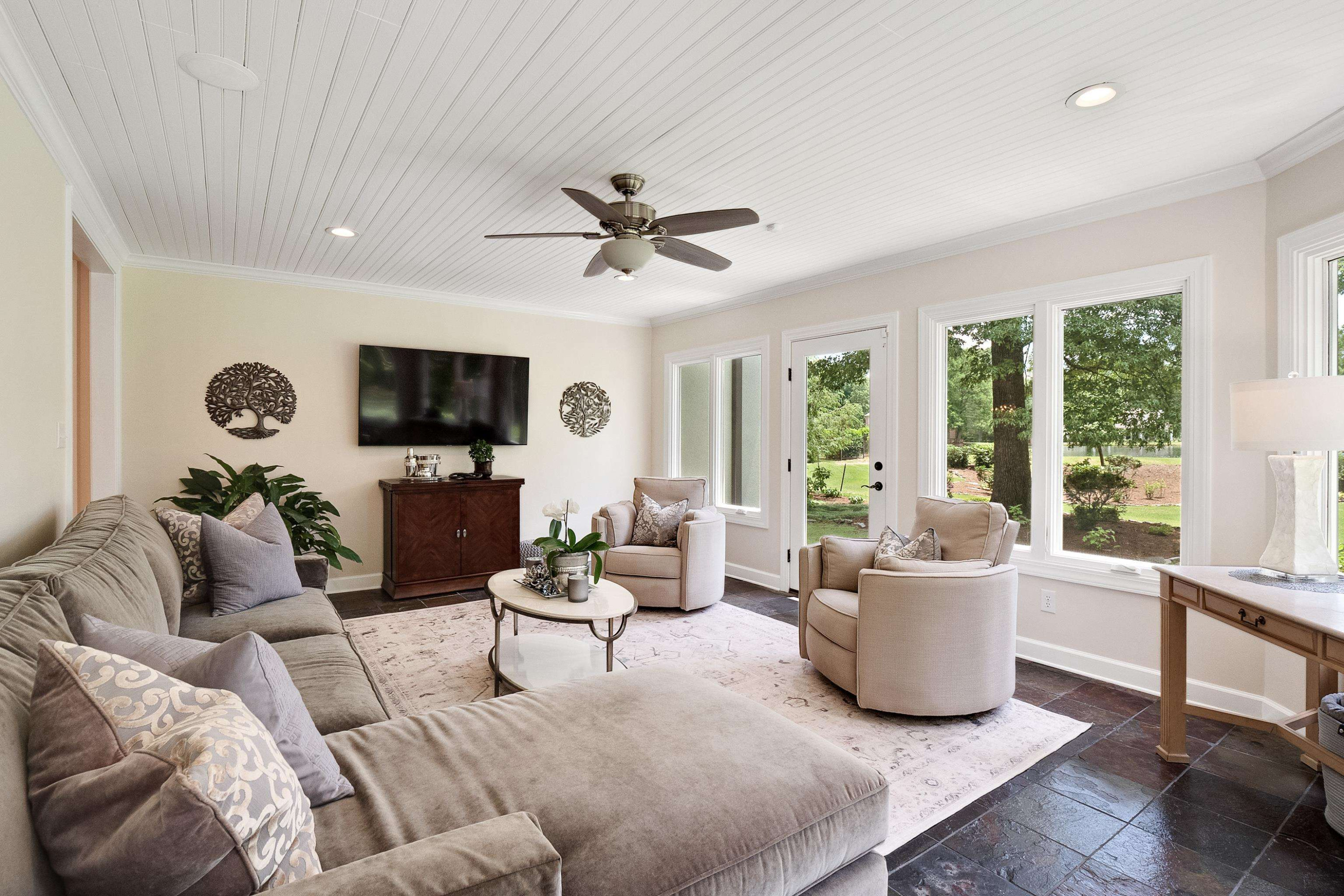 9 Deepwood Drive