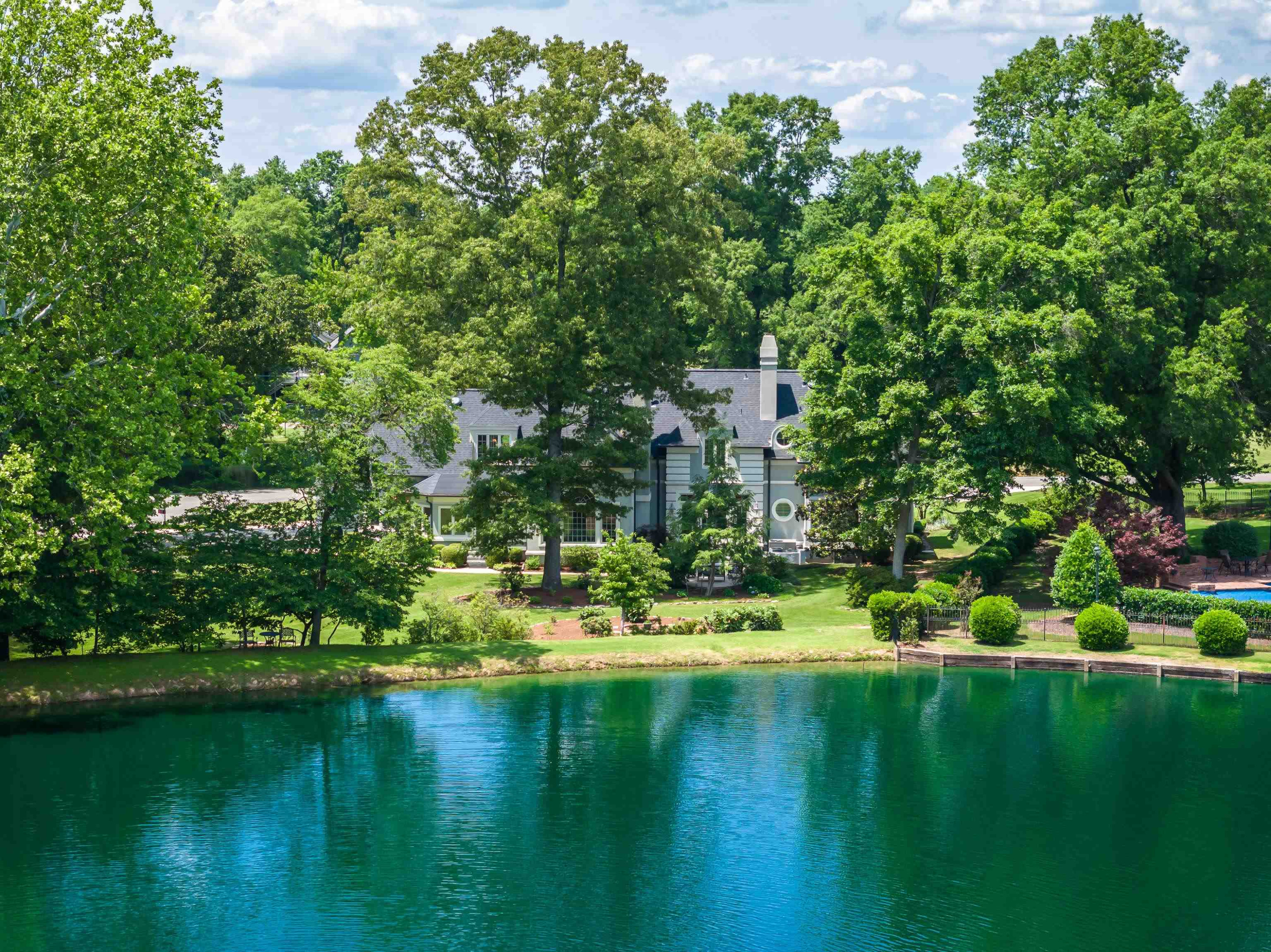 9 Deepwood Drive