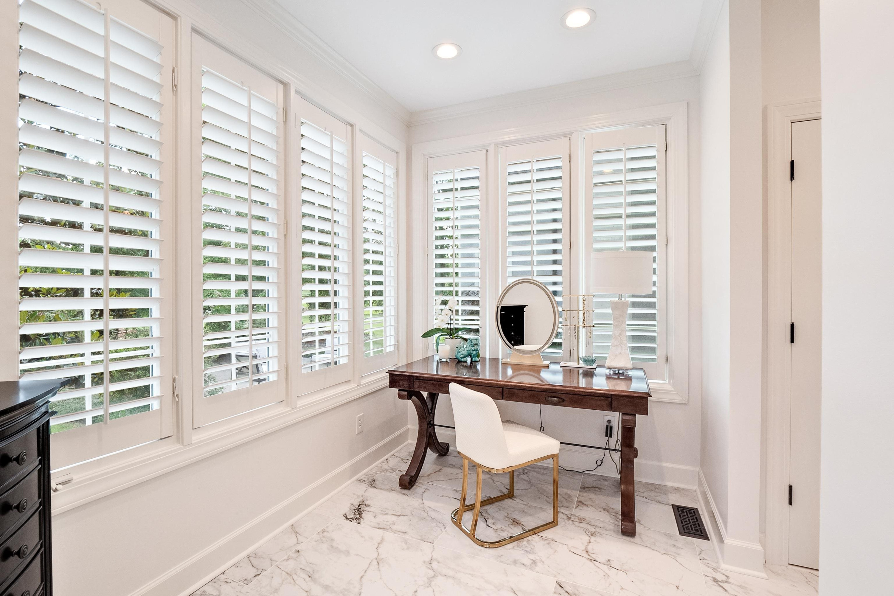 9 Deepwood Drive