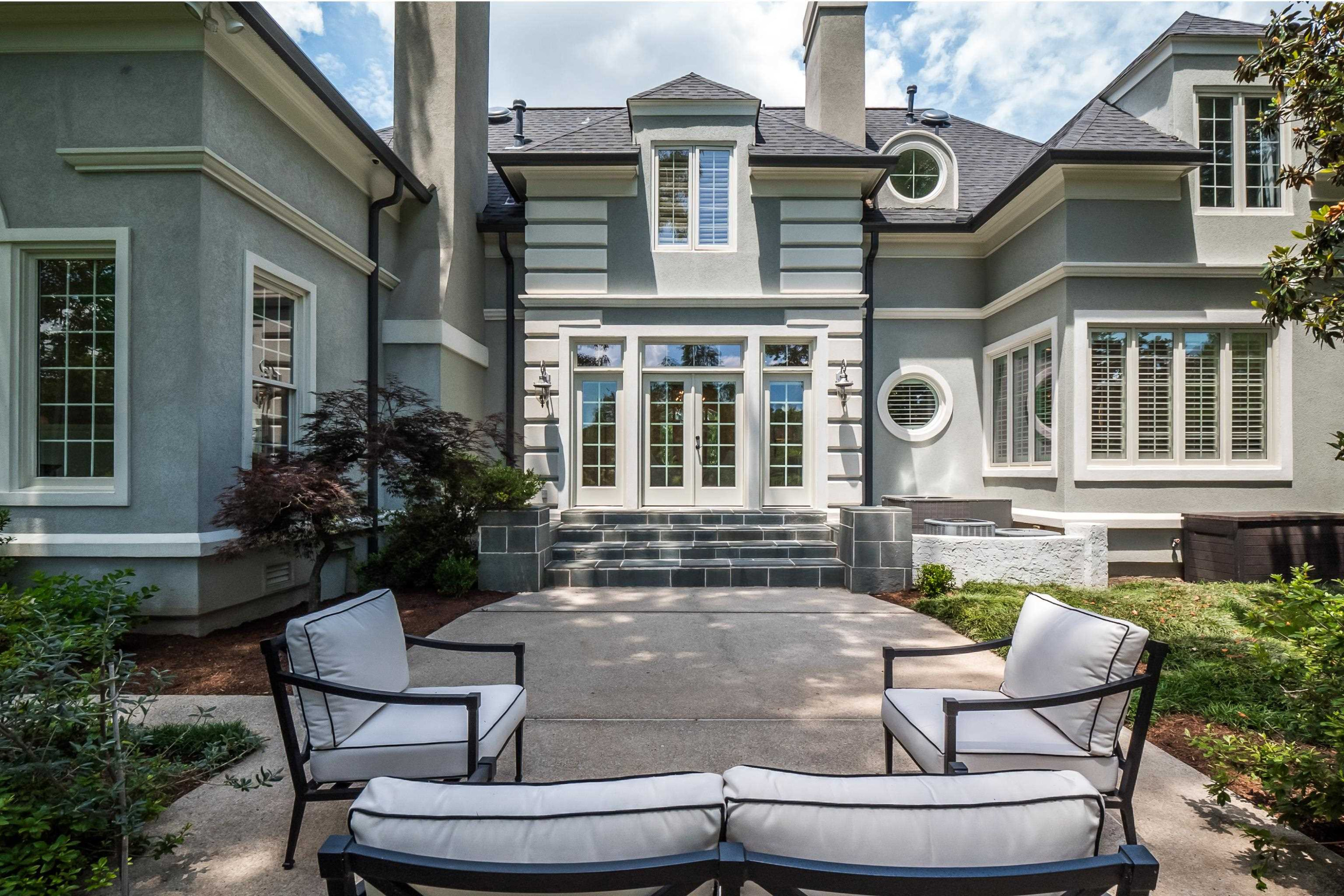 9 Deepwood Drive