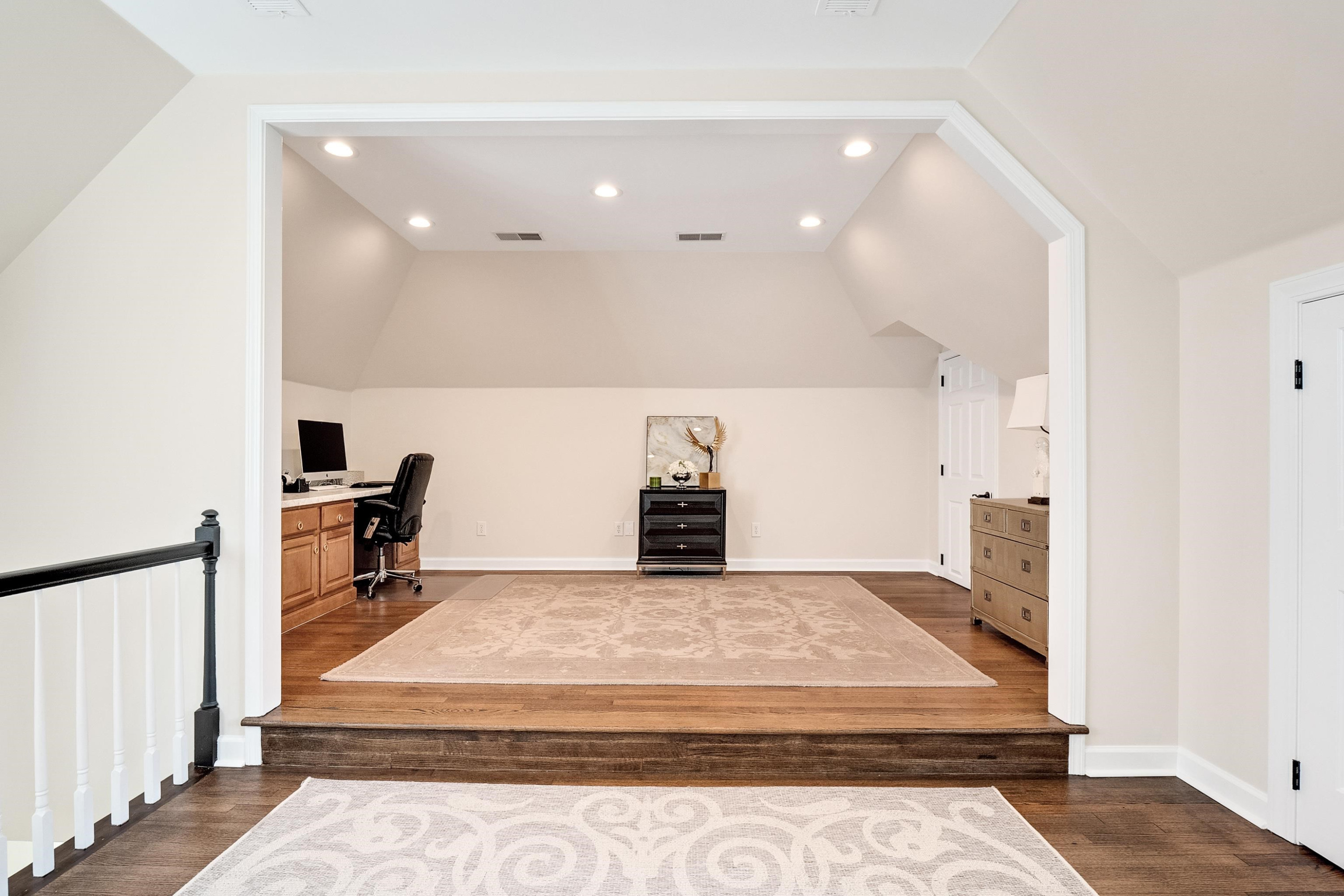9 Deepwood Drive