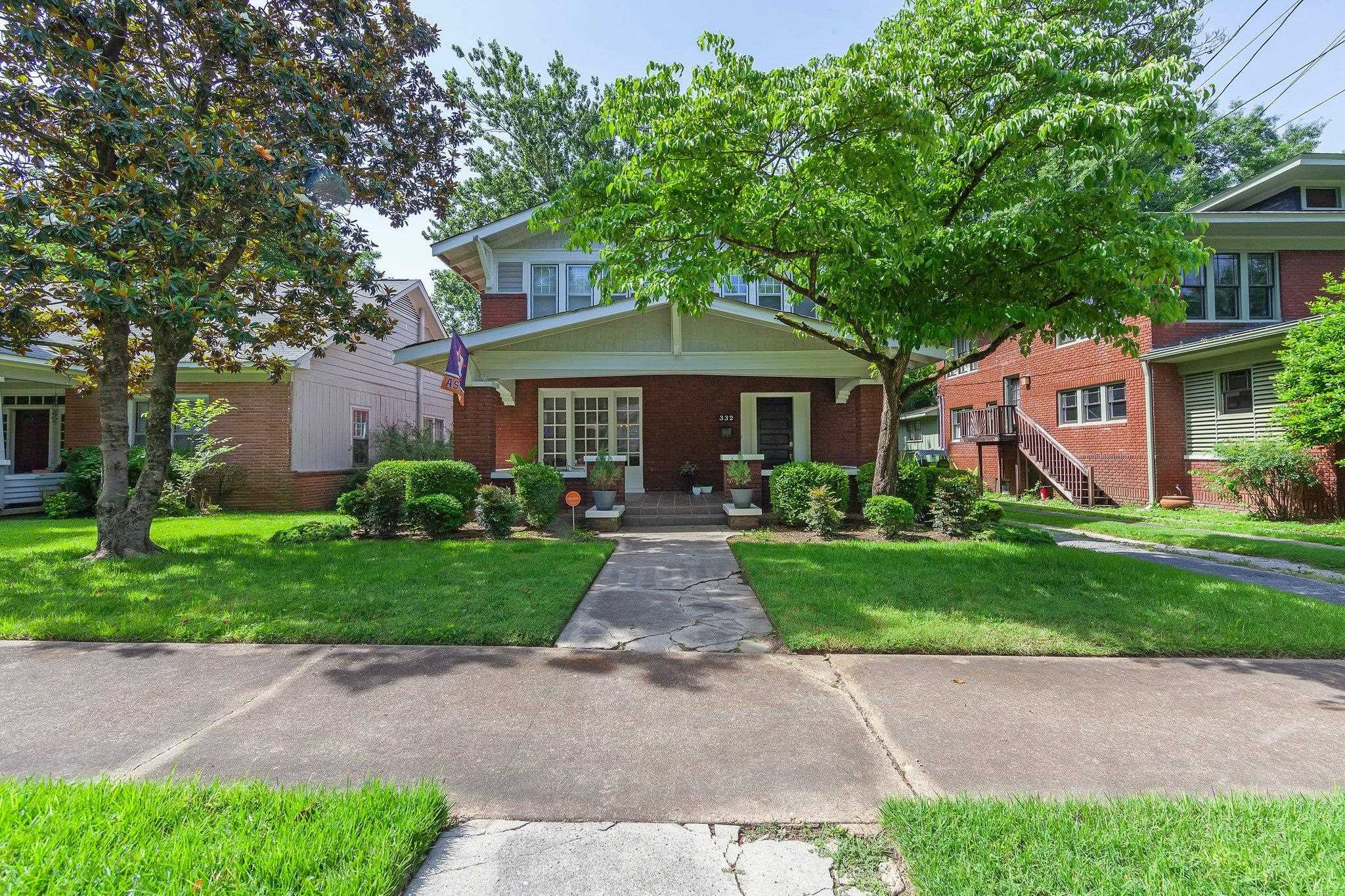 332 Division Avenue
