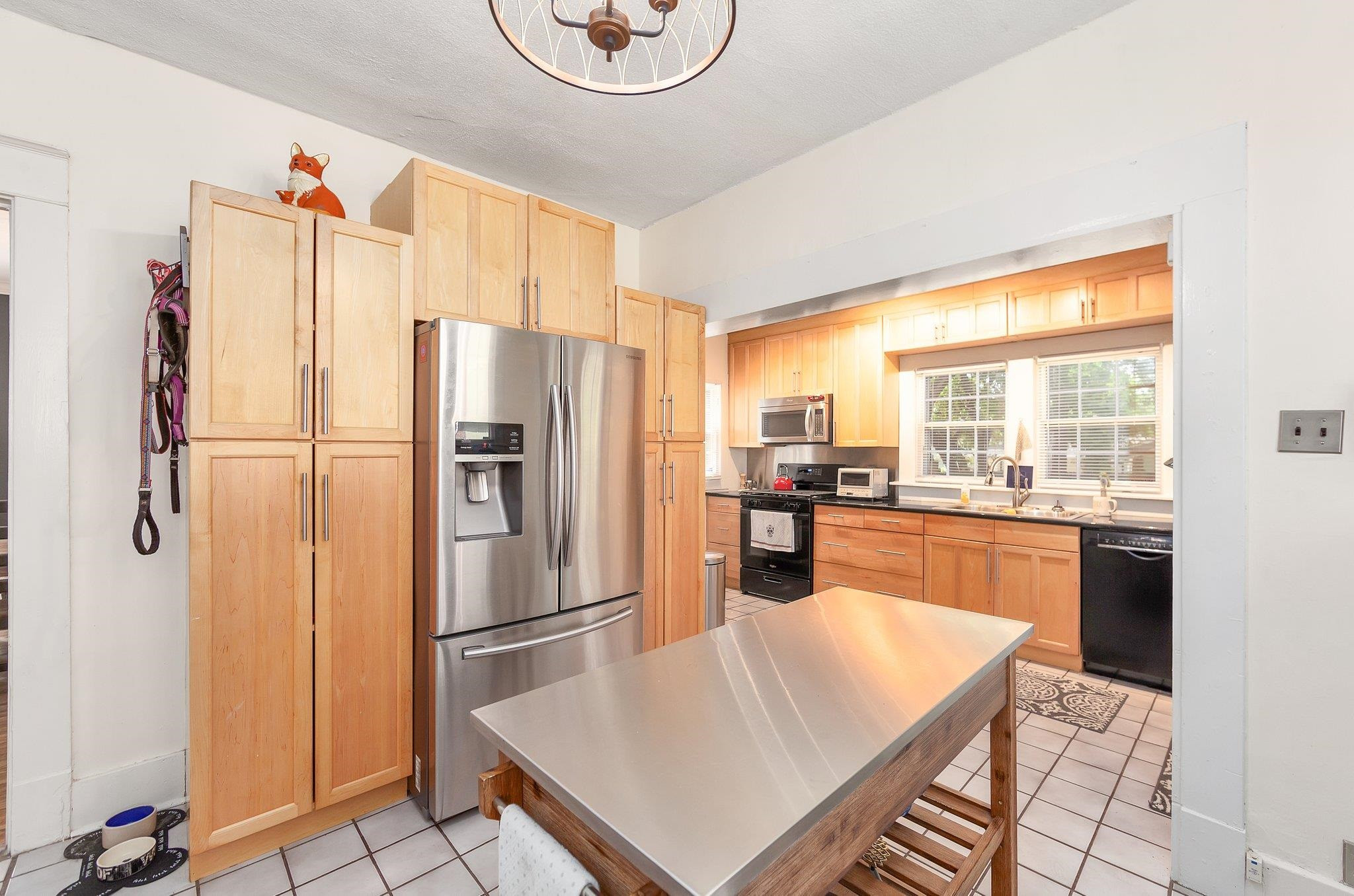 332 Division Avenue