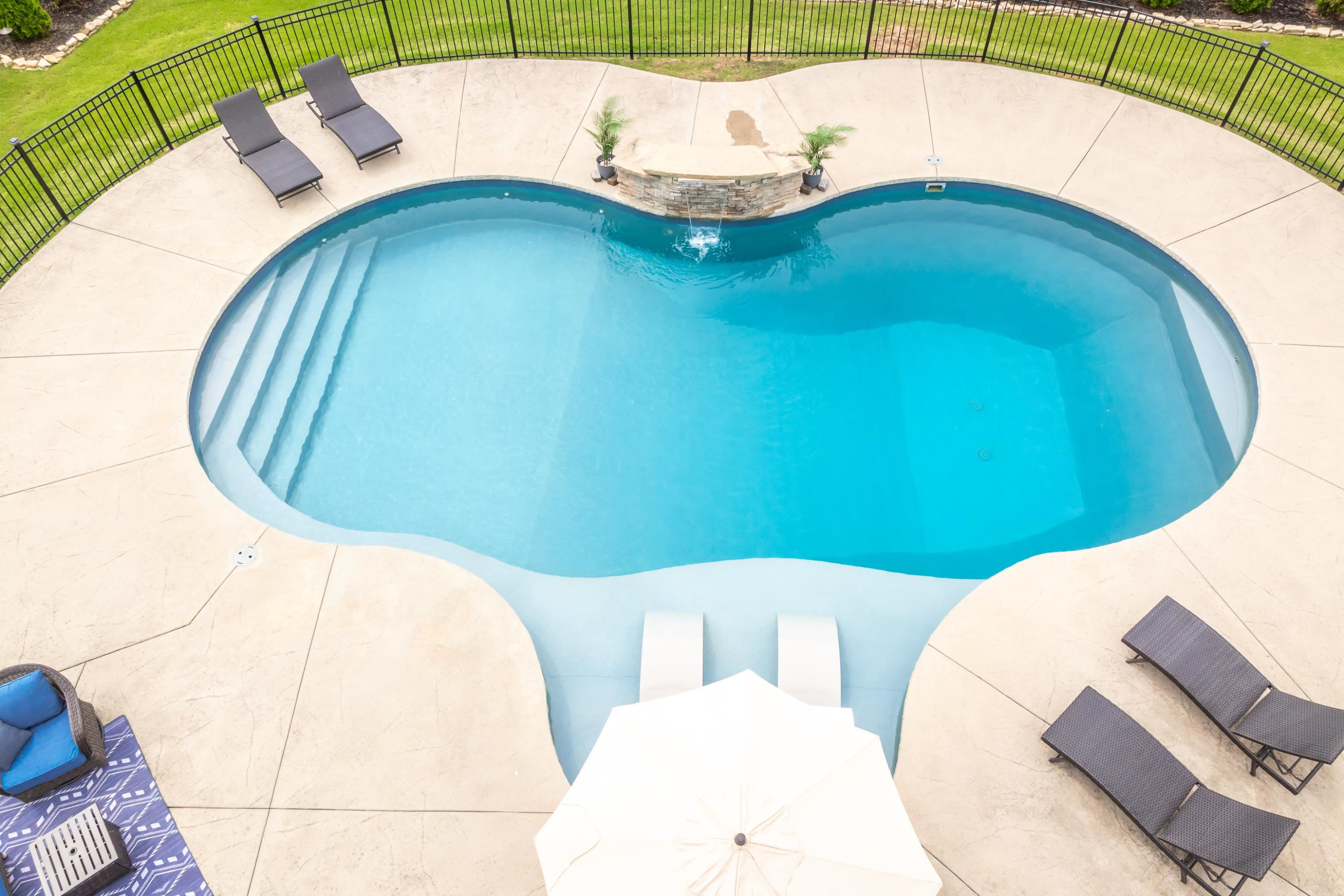 6 Winslow Cove