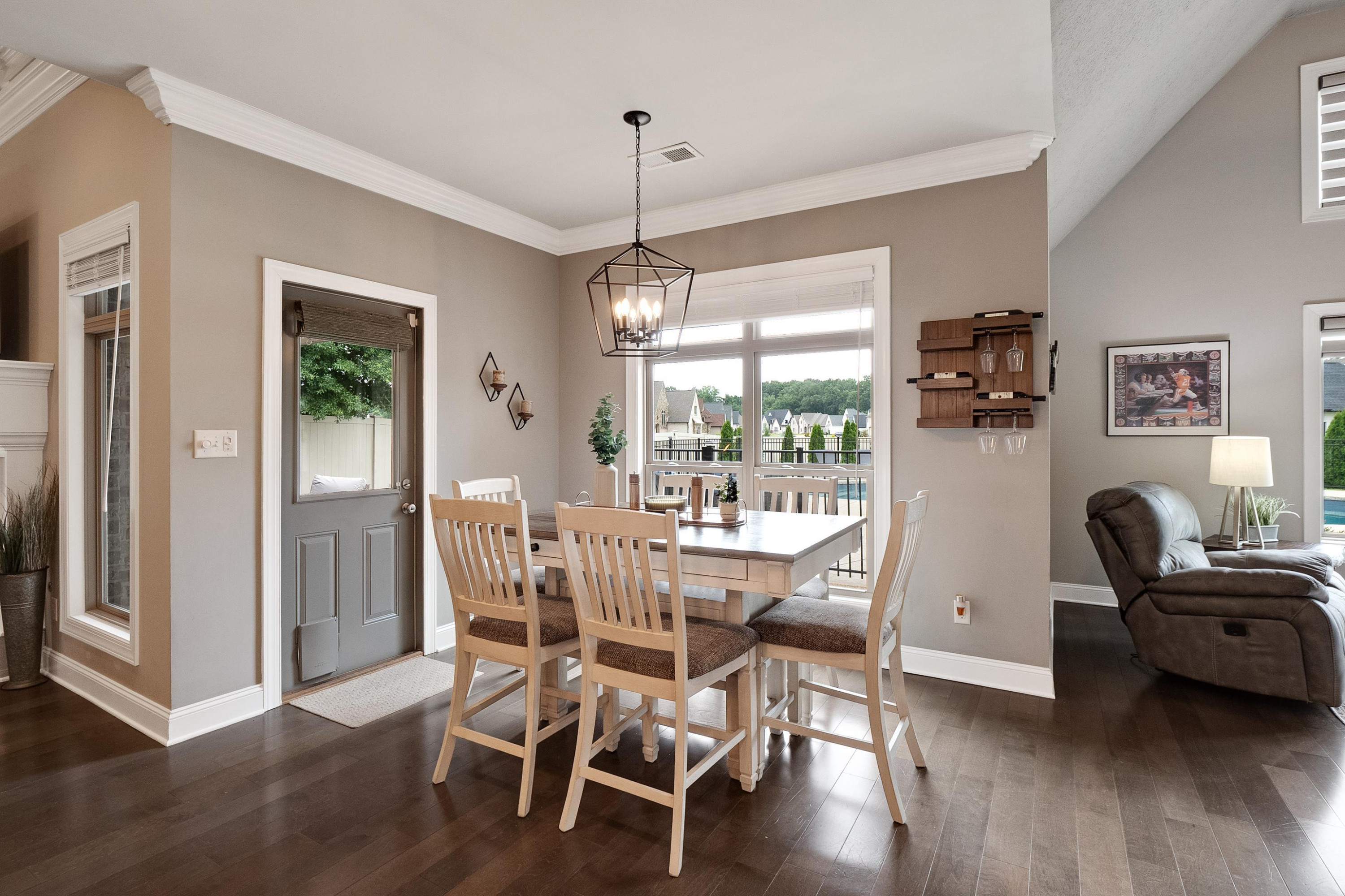 6 Winslow Cove