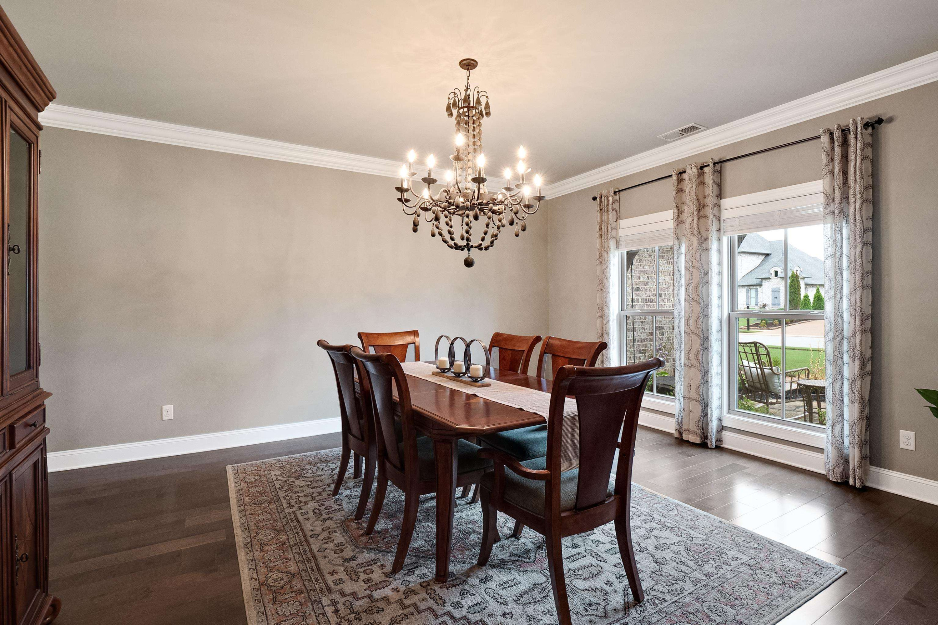 6 Winslow Cove