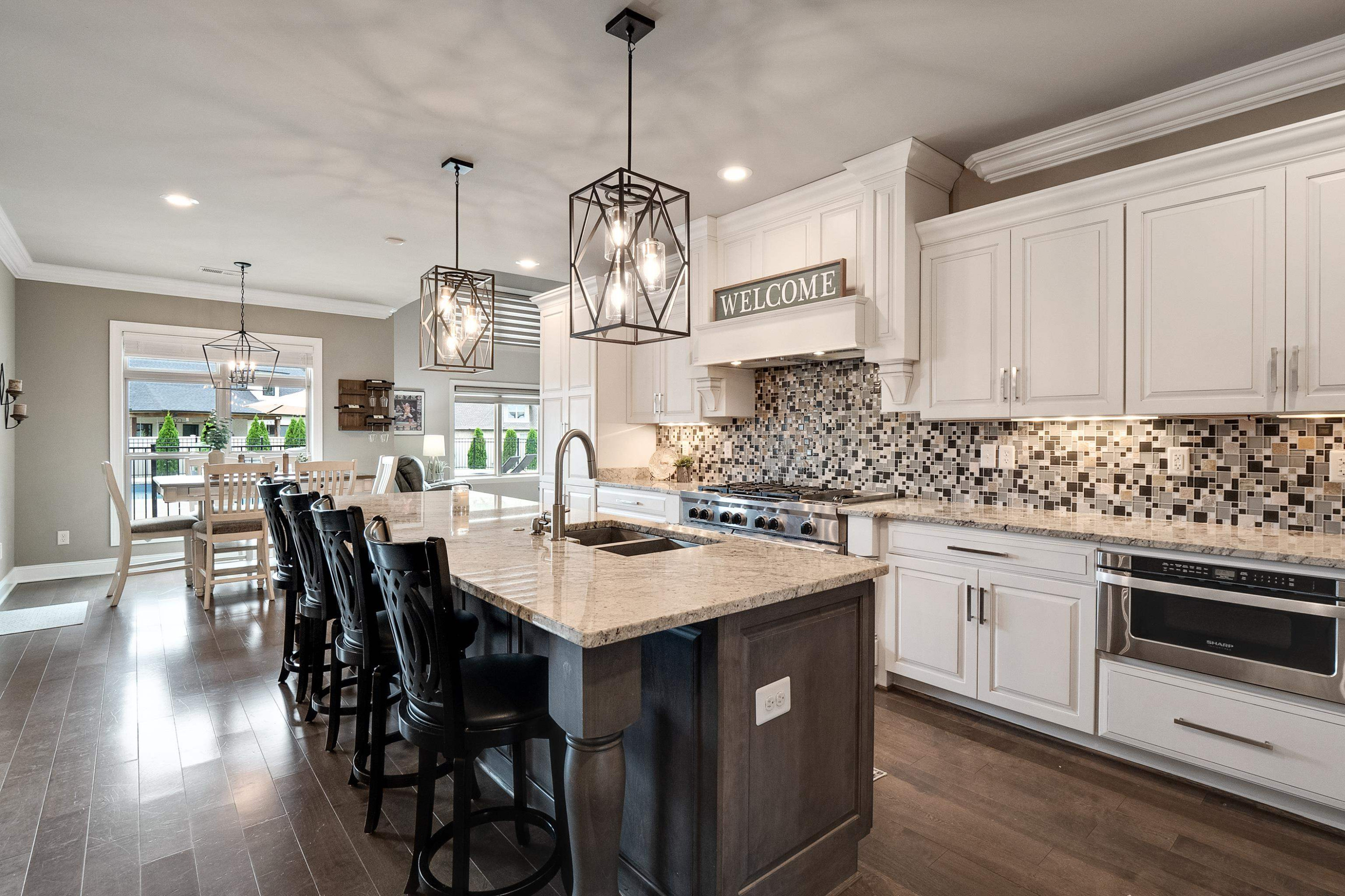 6 Winslow Cove