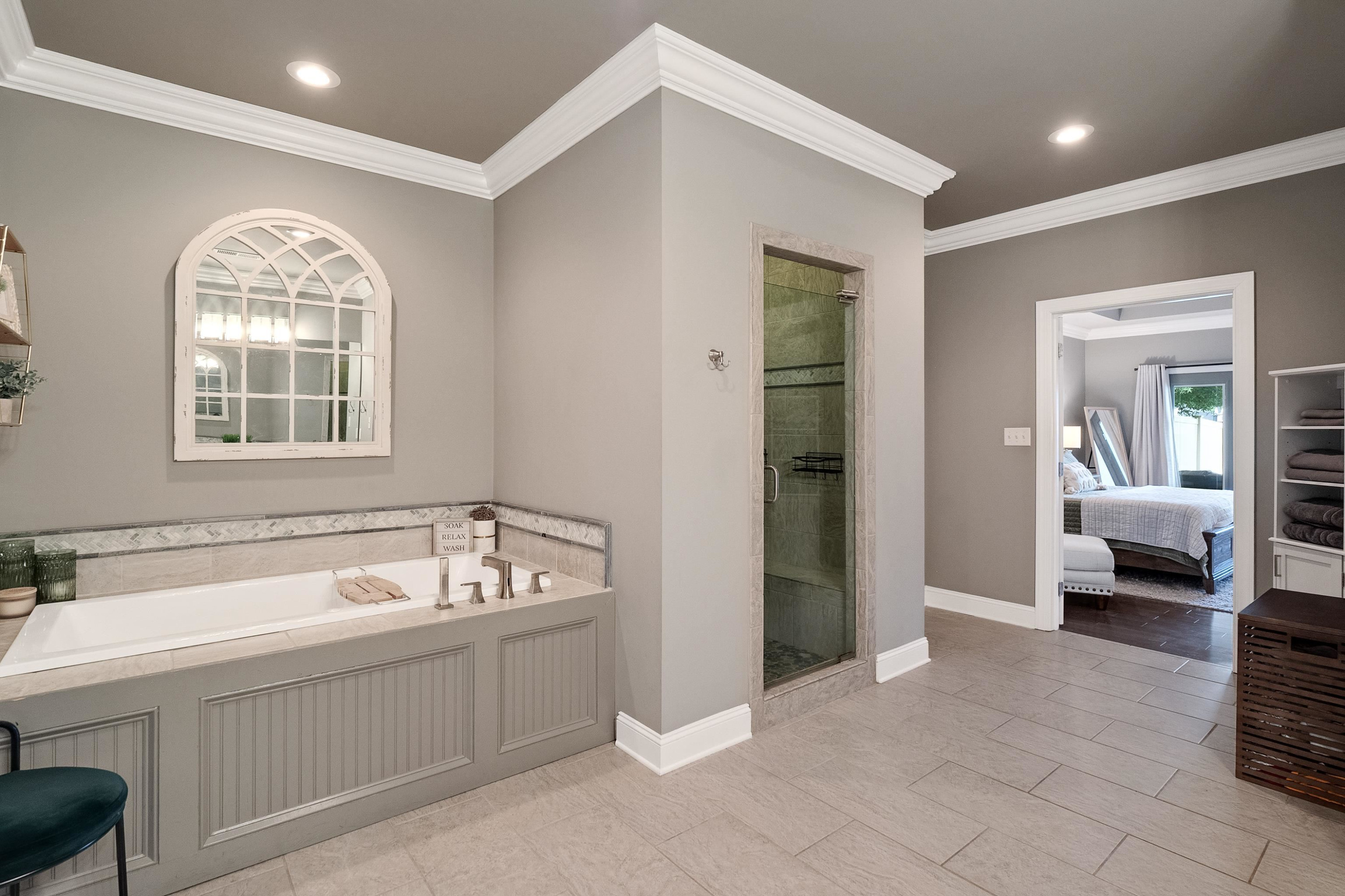 6 Winslow Cove