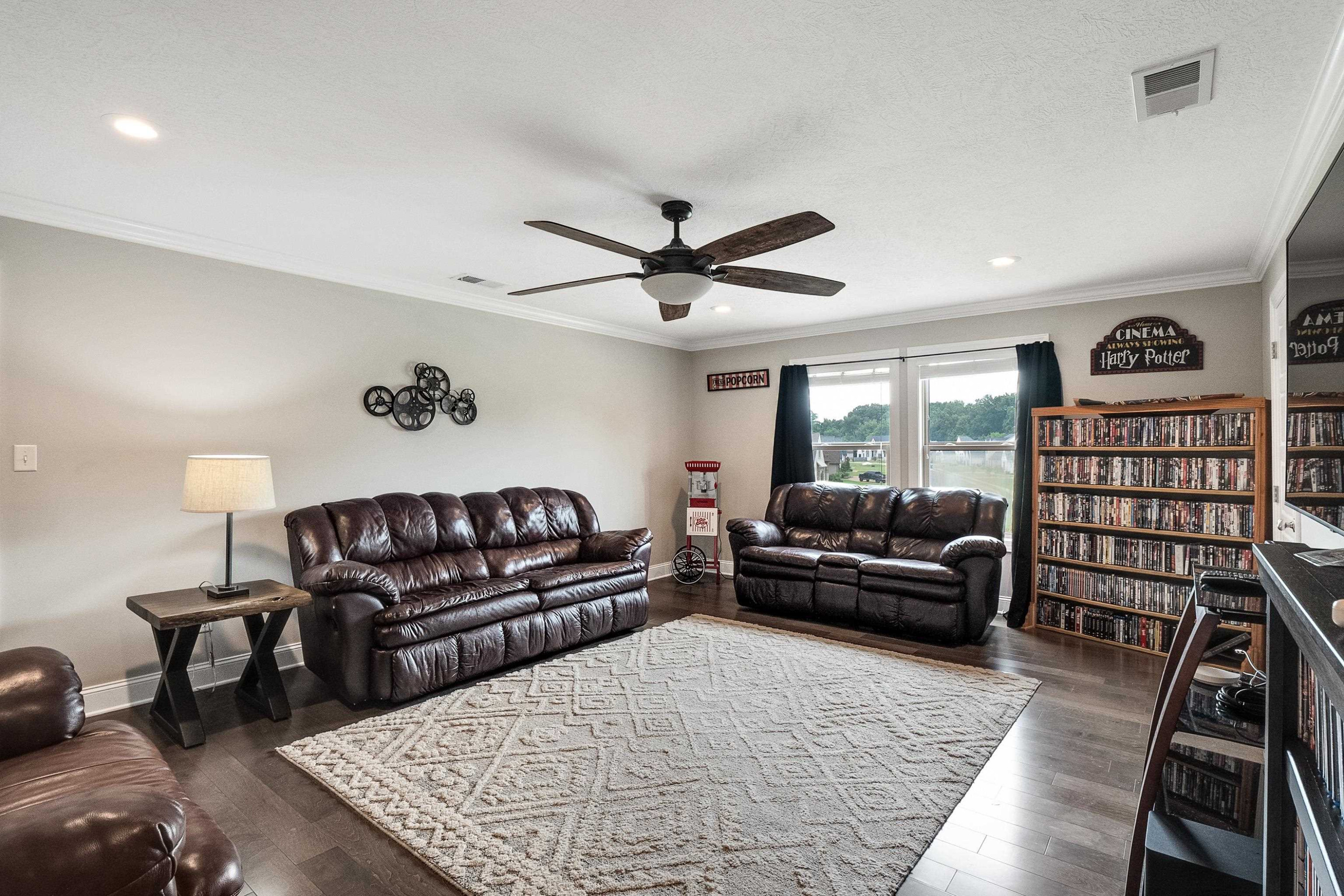 6 Winslow Cove