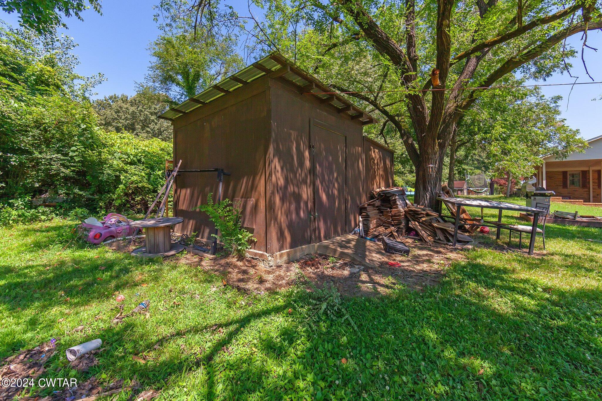 119 Robertson Avenue
