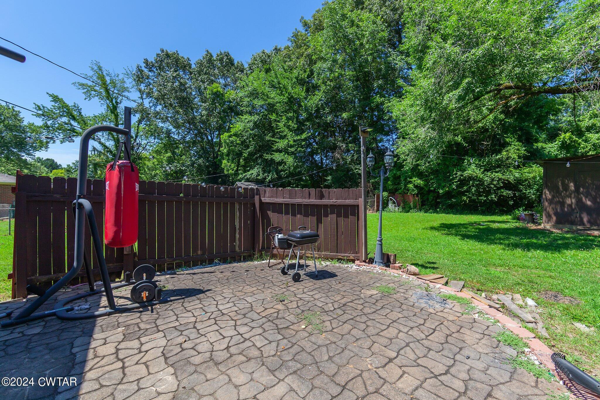 119 Robertson Avenue