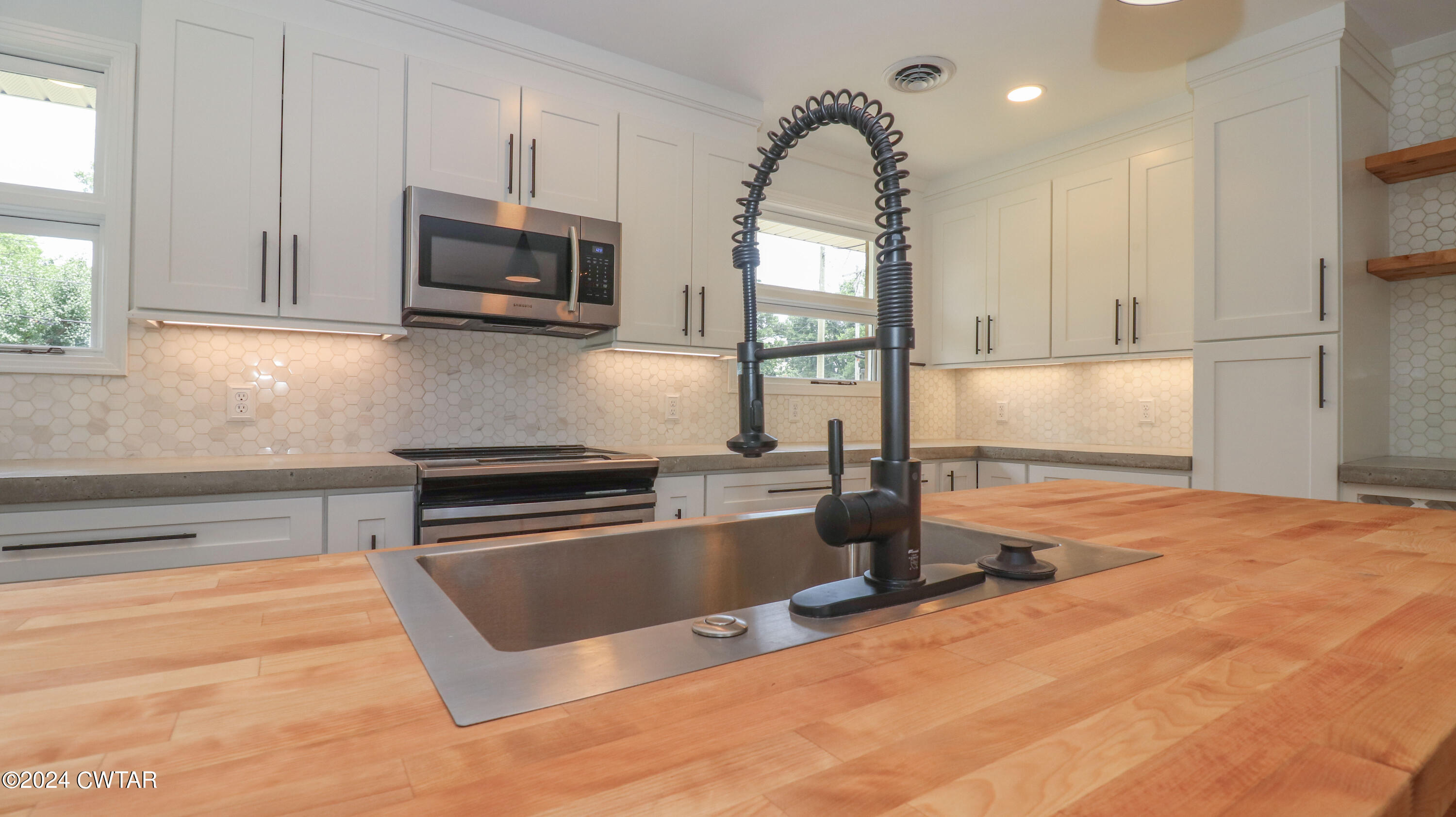 8 Woodhaven Drive