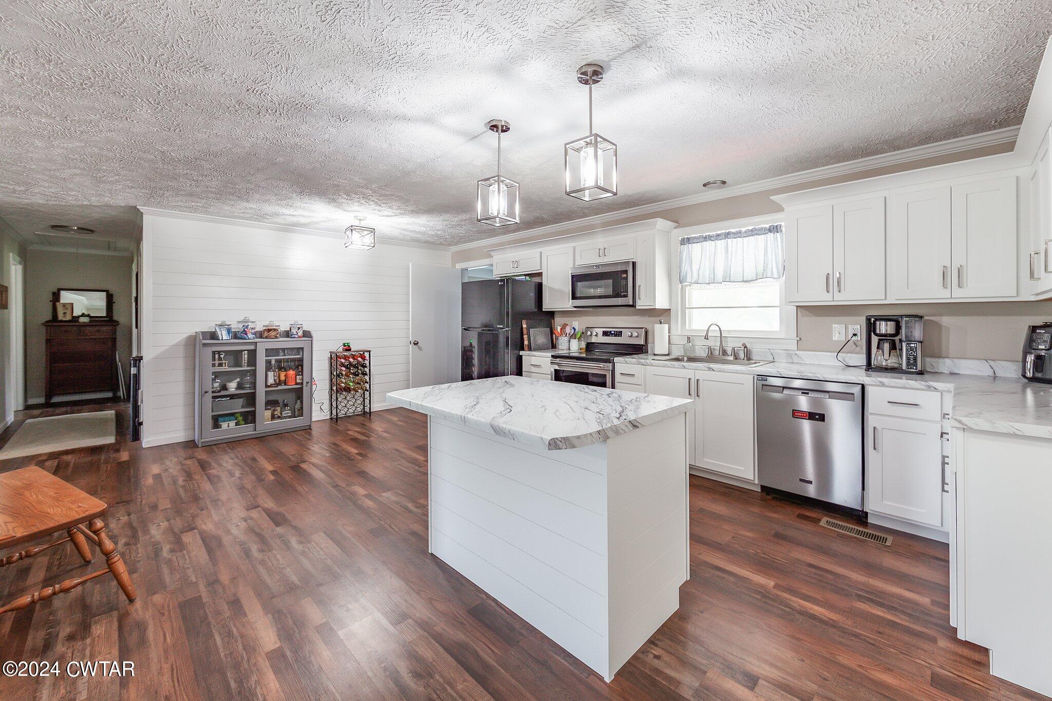 2186 Nance Road