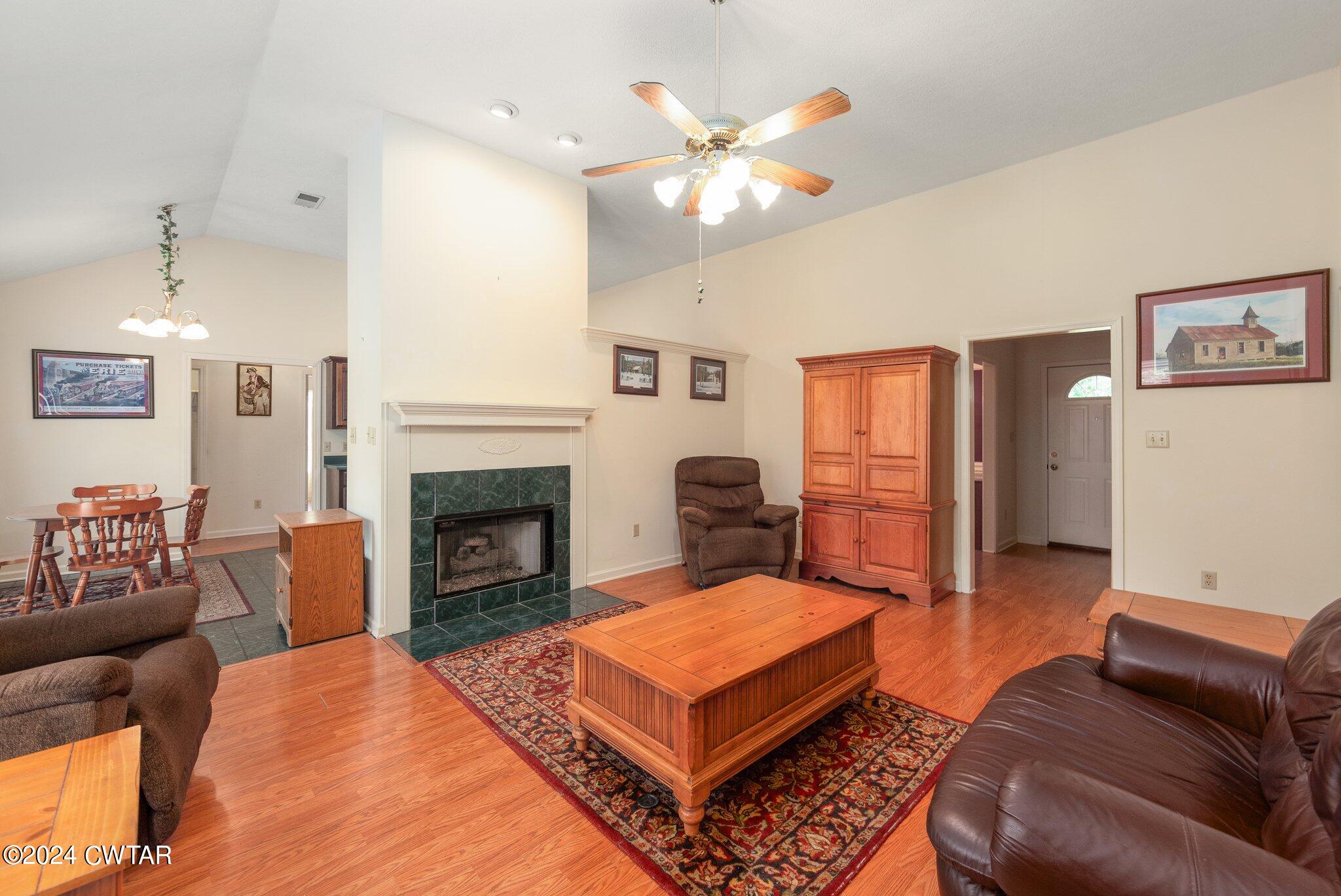 24 Summerview Drive