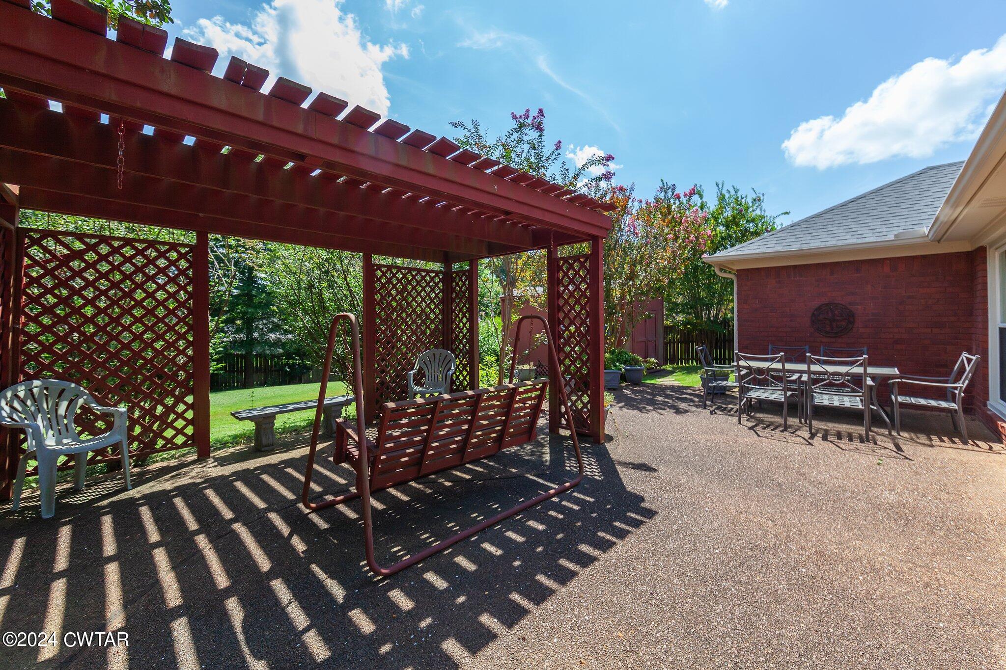 24 Summerview Drive