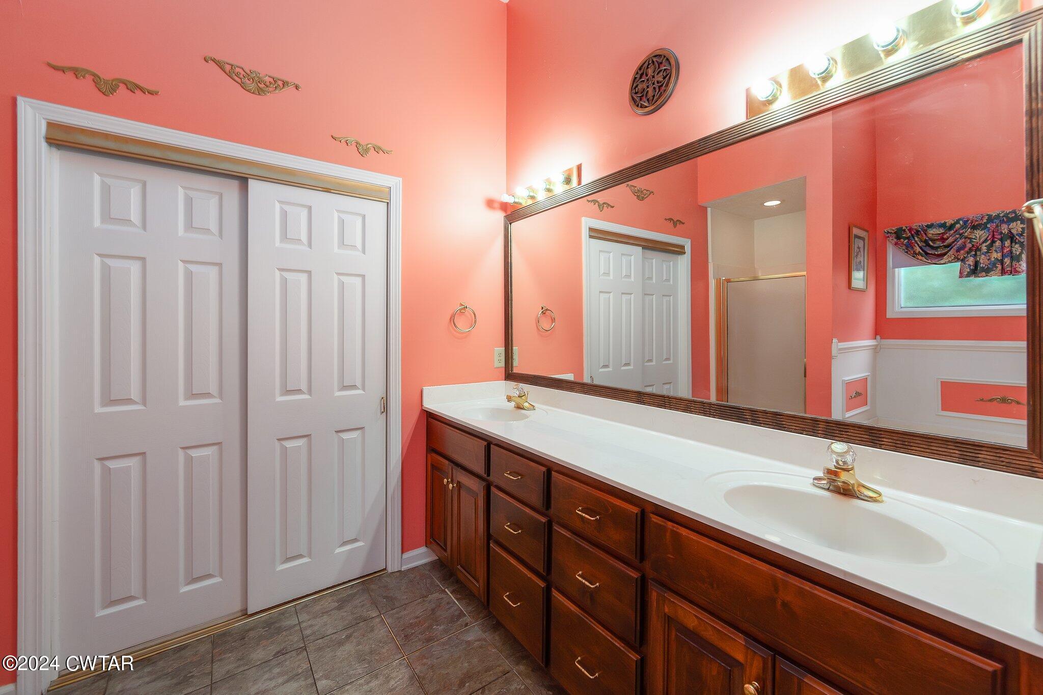 24 Summerview Drive