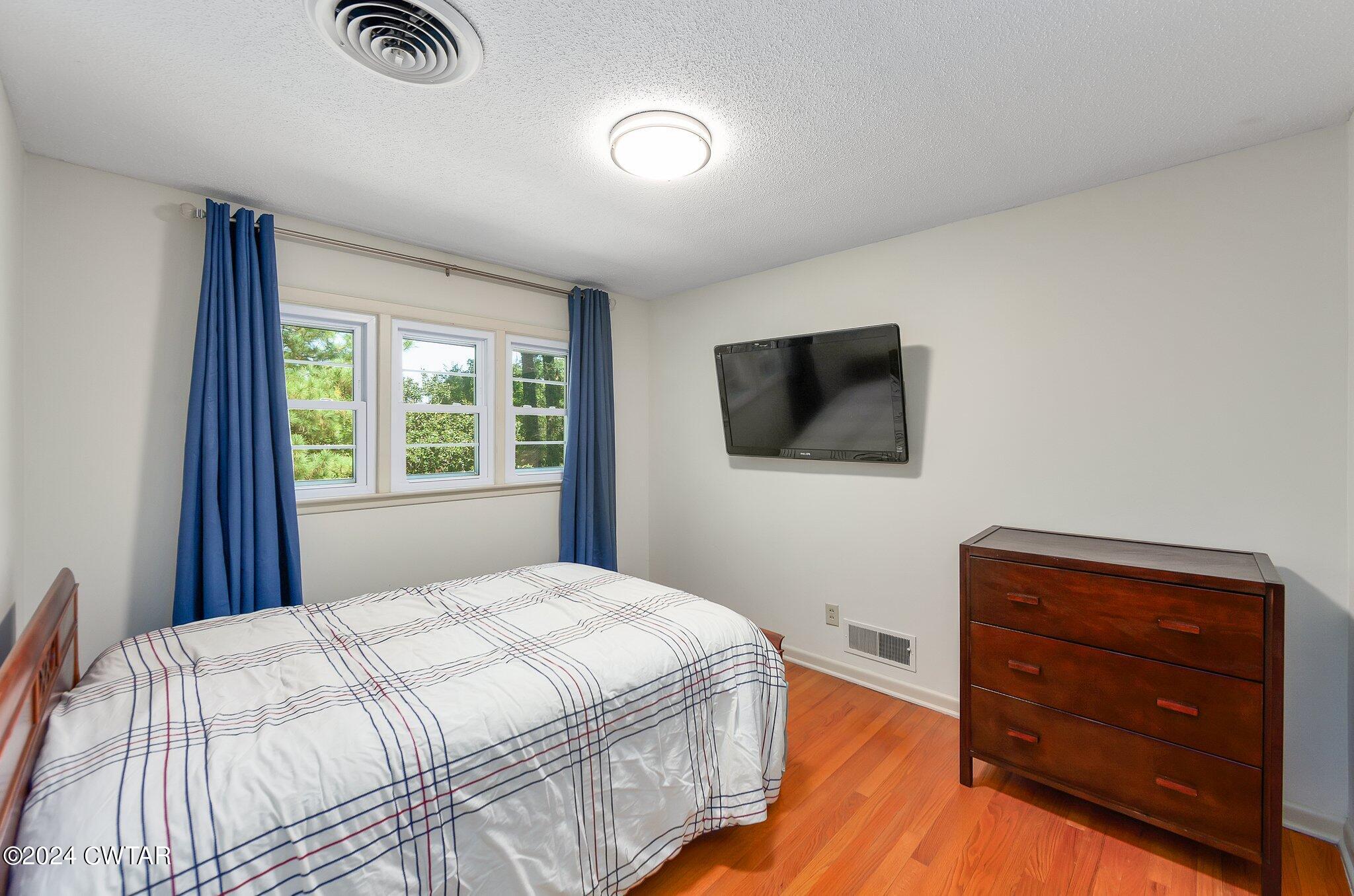 53 Omar Circle