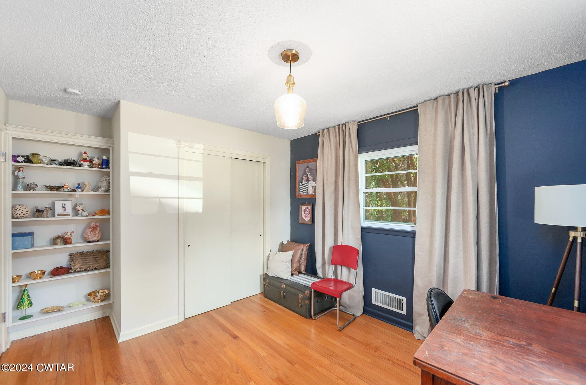 53 Omar Circle