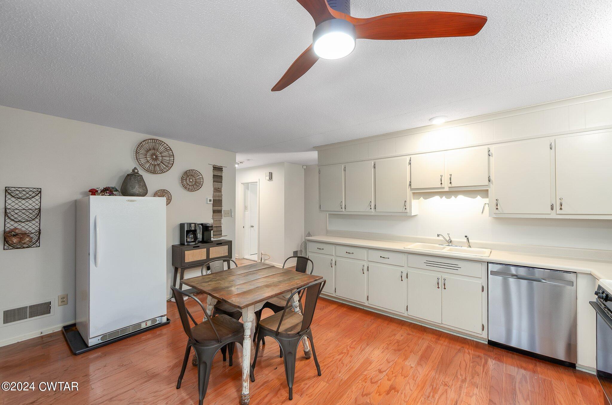 53 Omar Circle