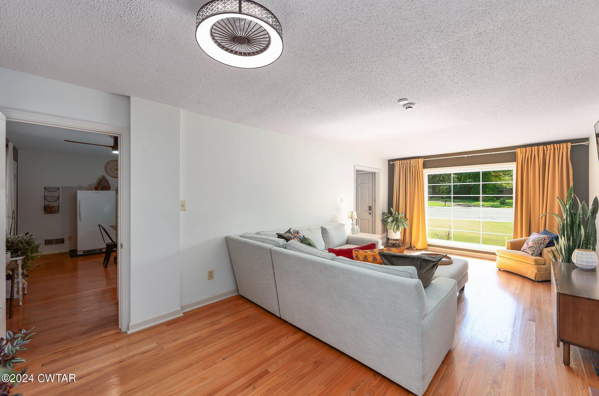 53 Omar Circle