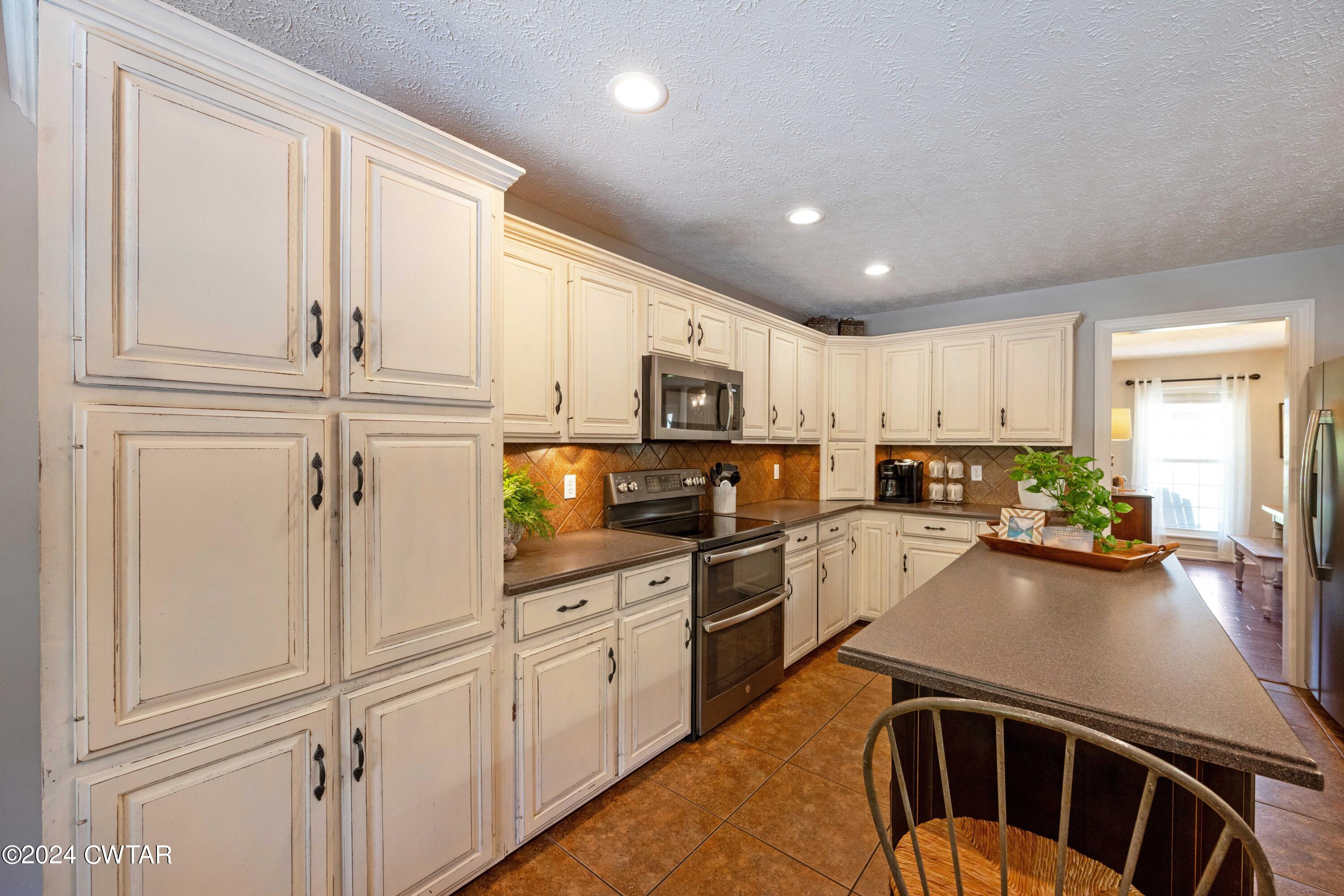 775 Hidden Hills Circle