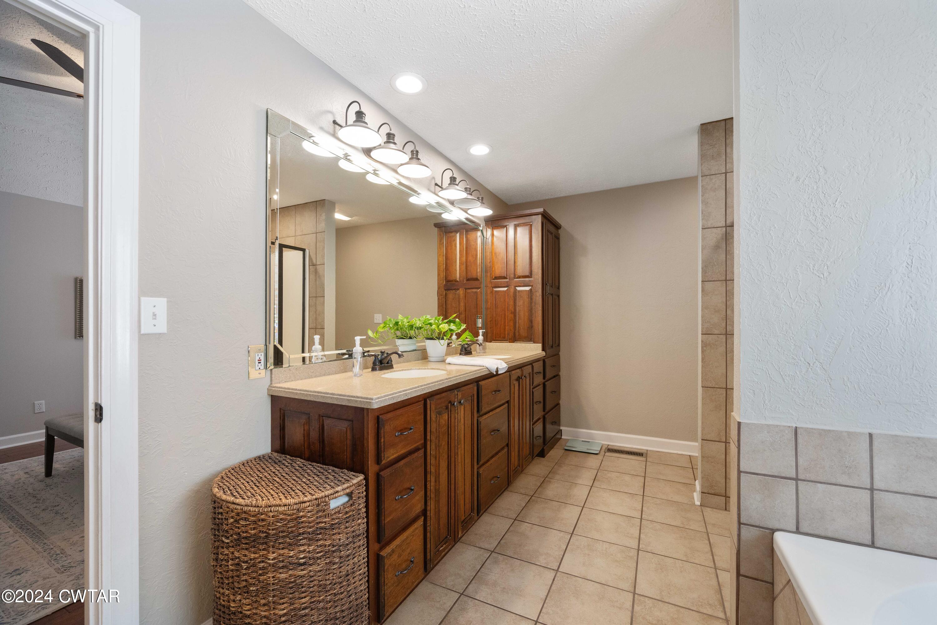 775 Hidden Hills Circle