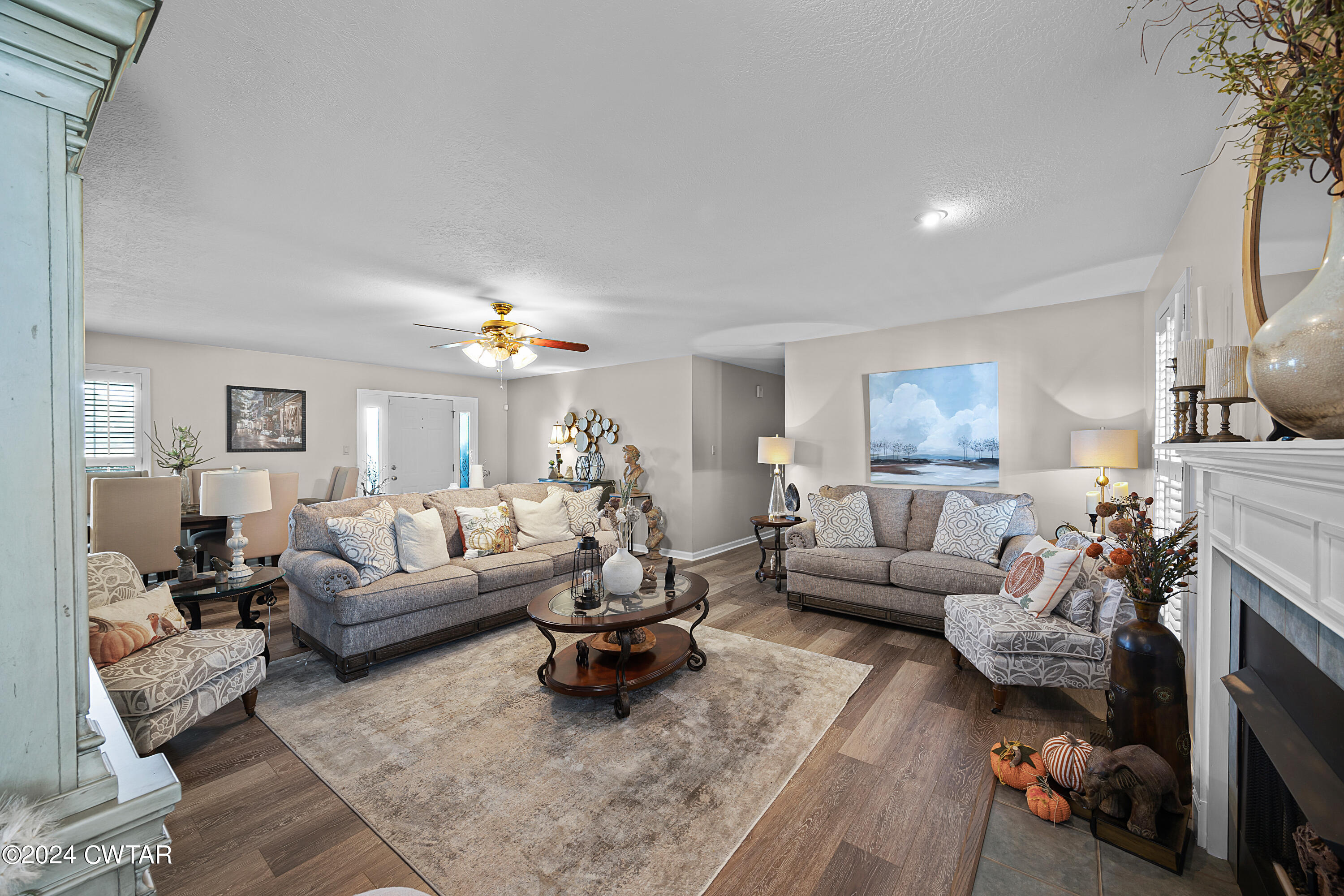 180 Lakewood Drive E