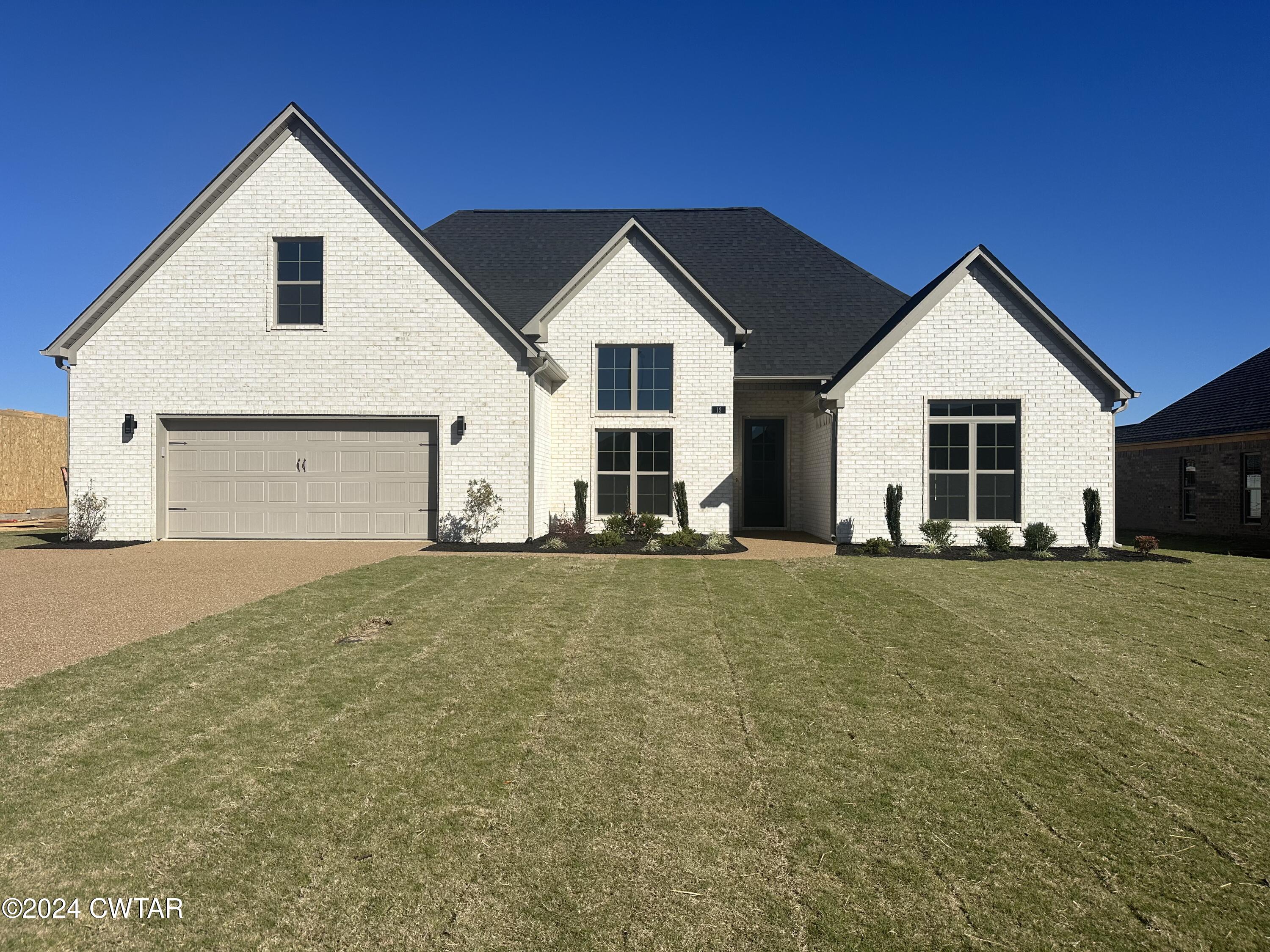 12 Miriam Cove