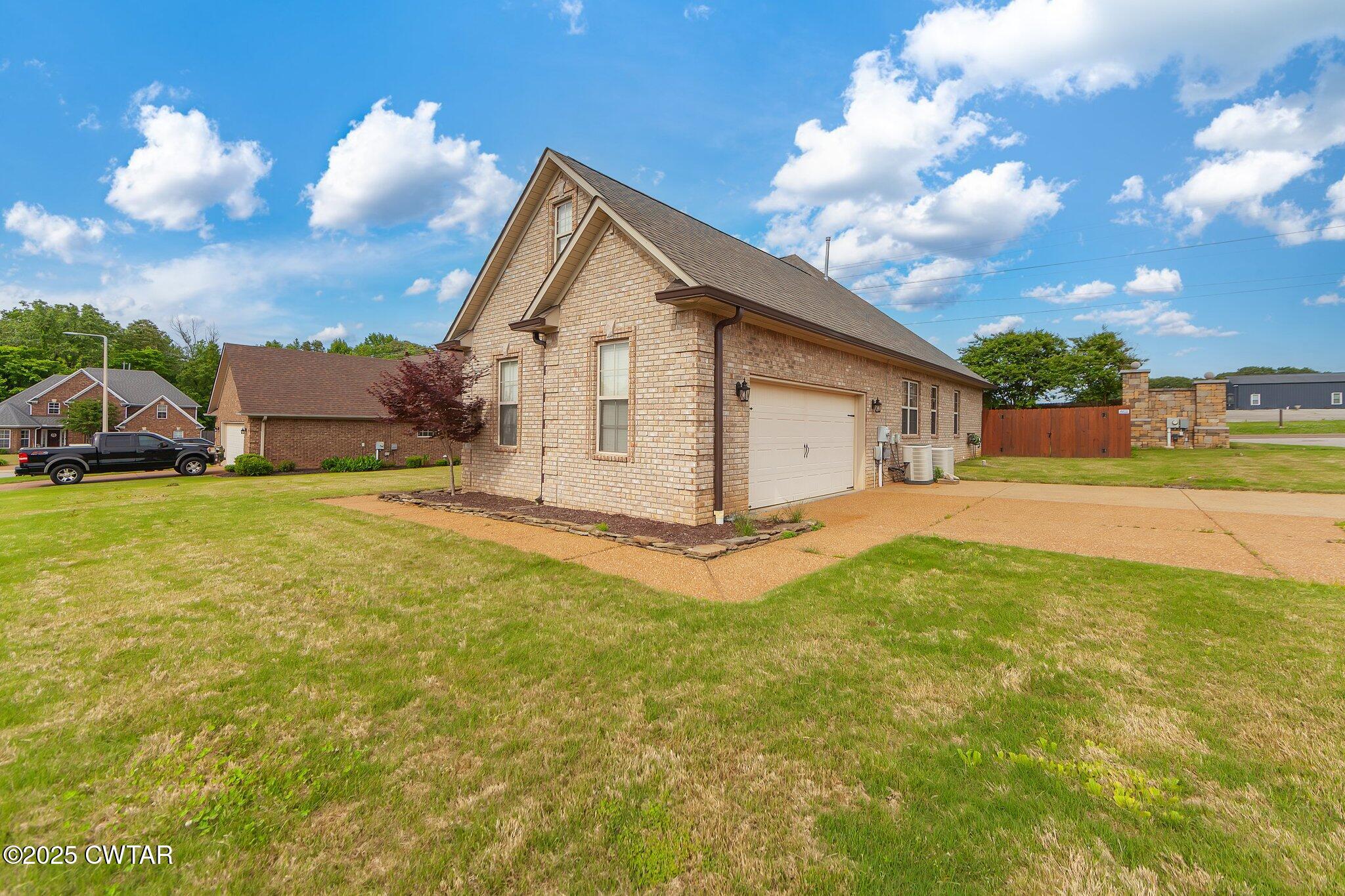 102 Hidden Creek Cove