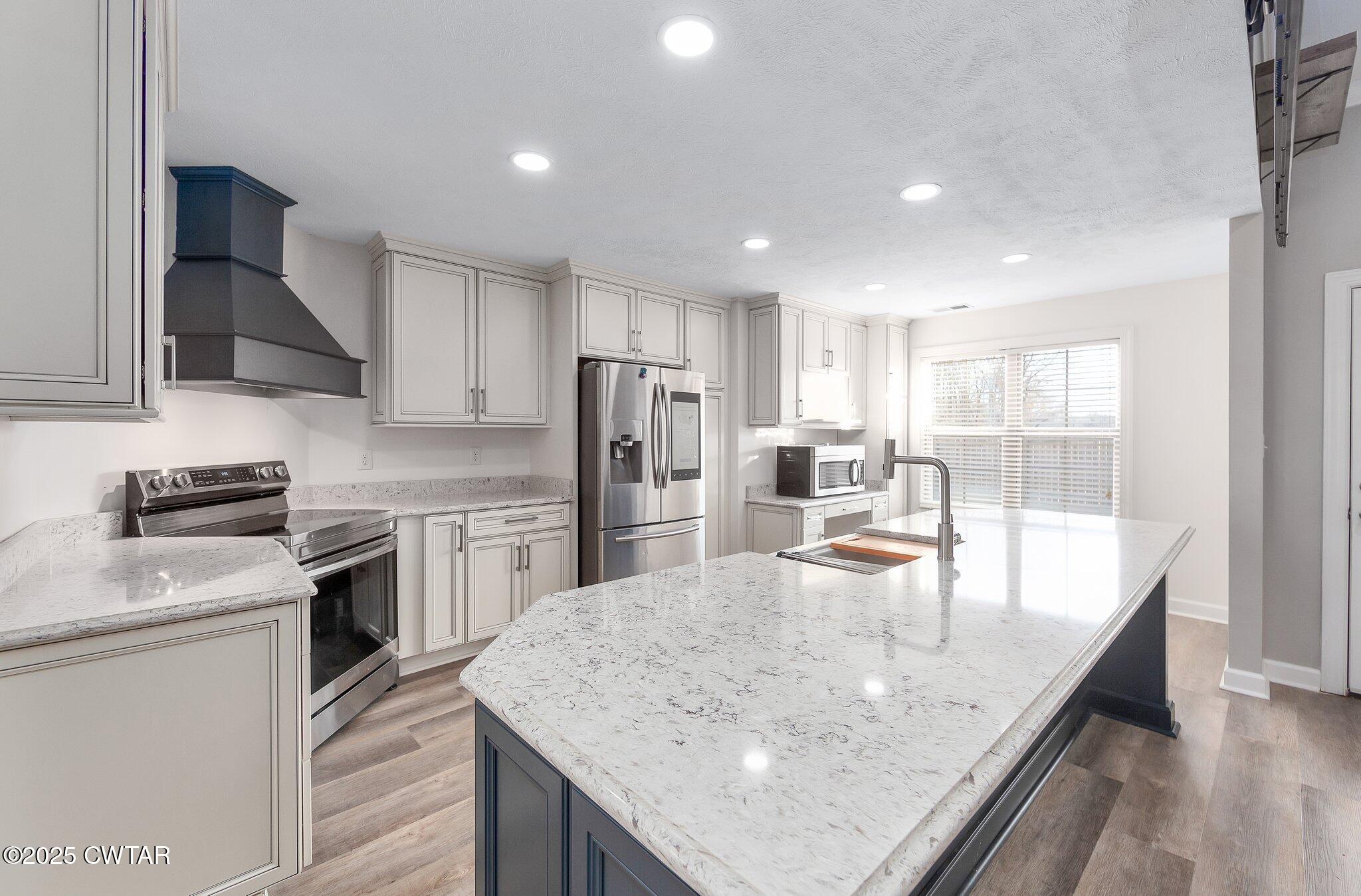 102 Hidden Creek Cove