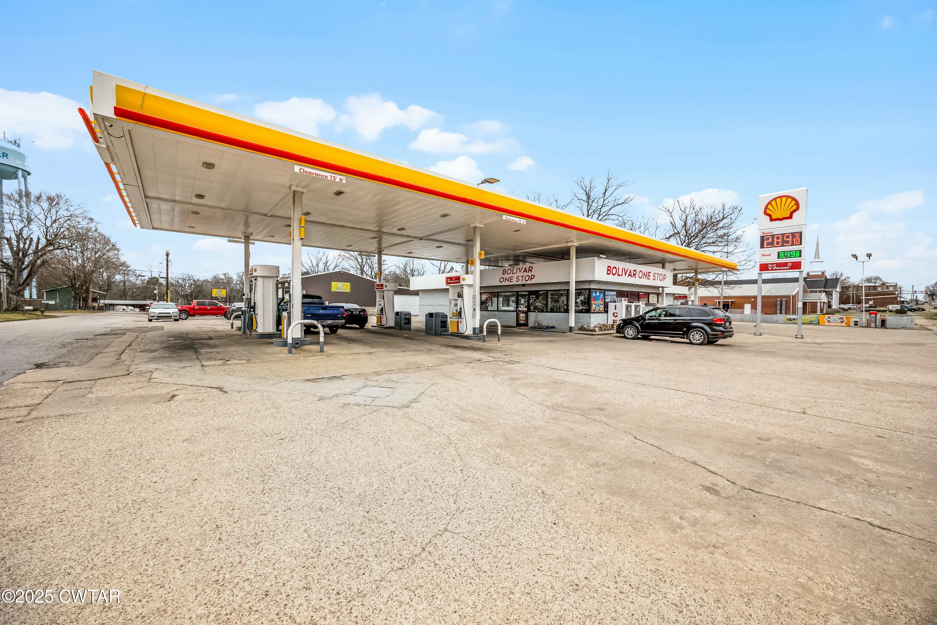 320 W Market Street
