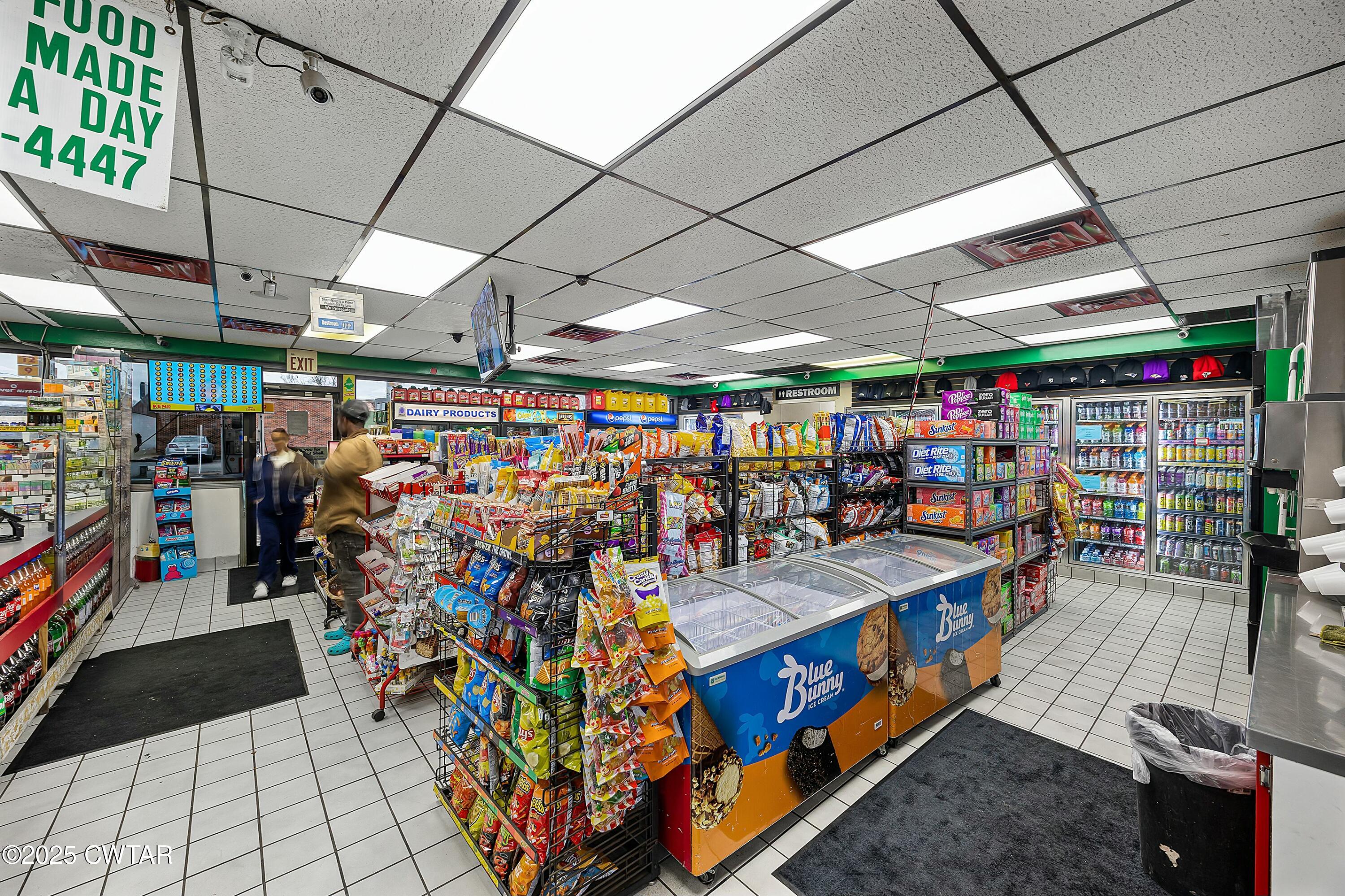 320 W Market Street