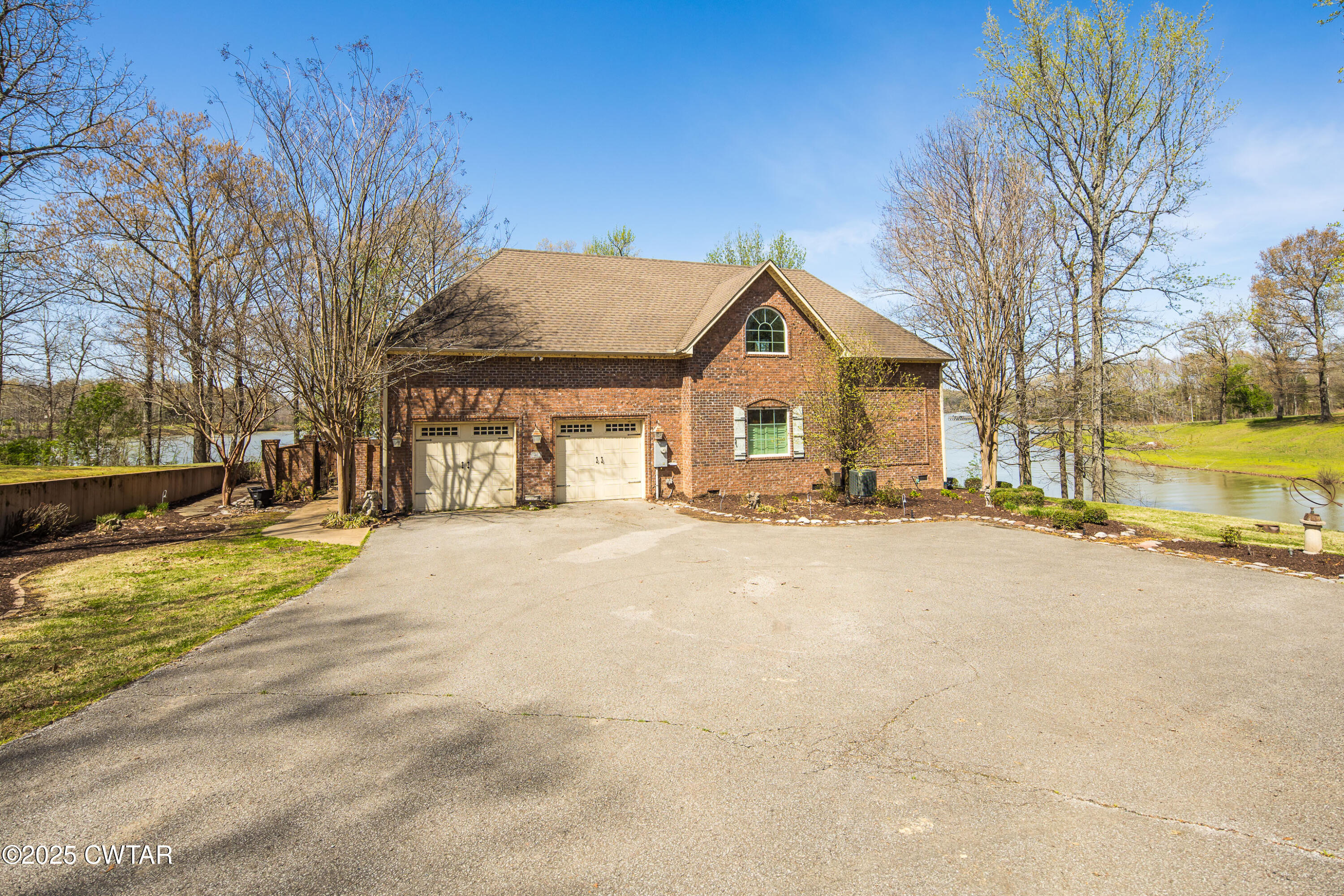 46 Lakeview Road
