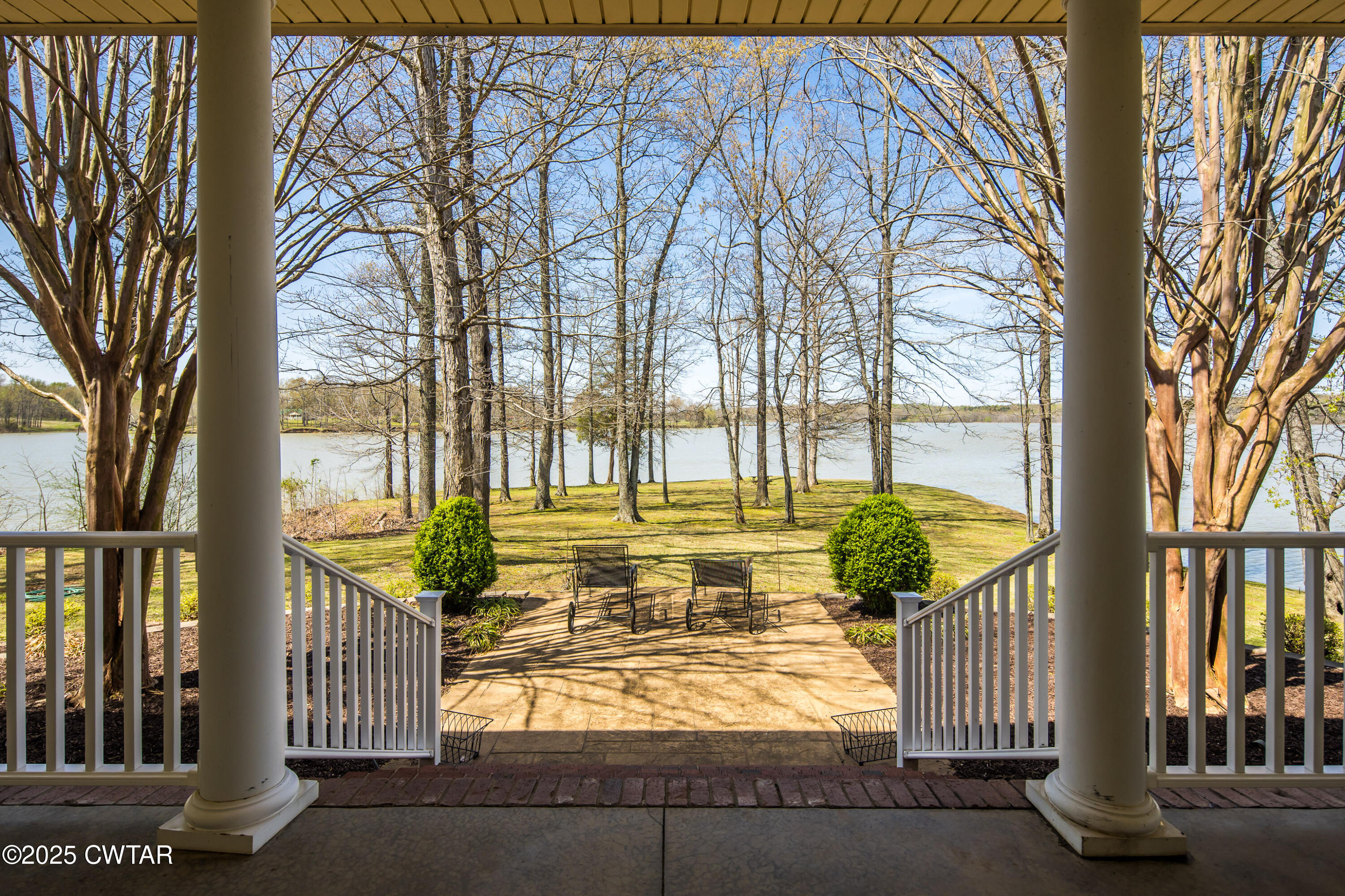 46 Lakeview Road