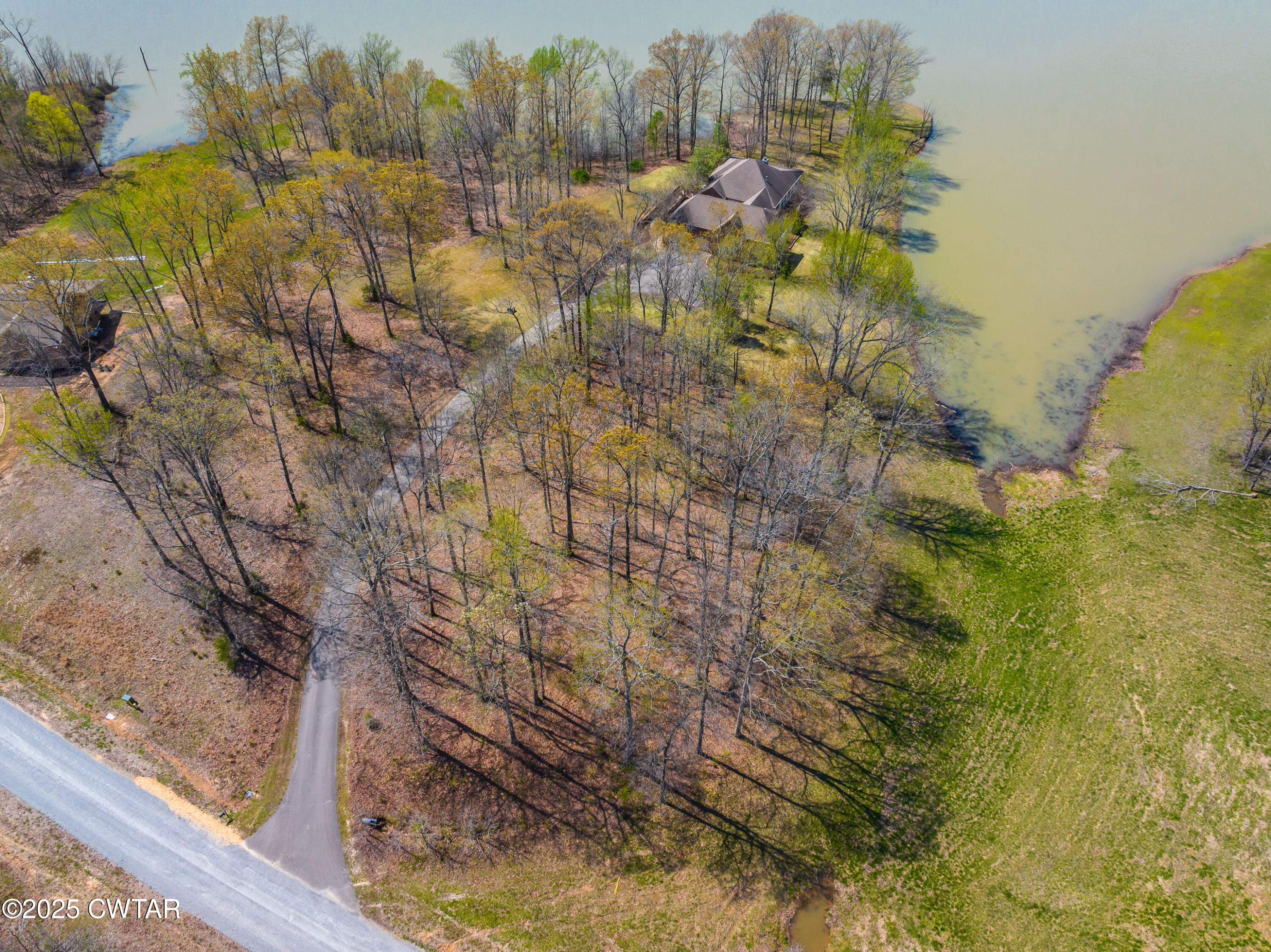 46 Lakeview Road