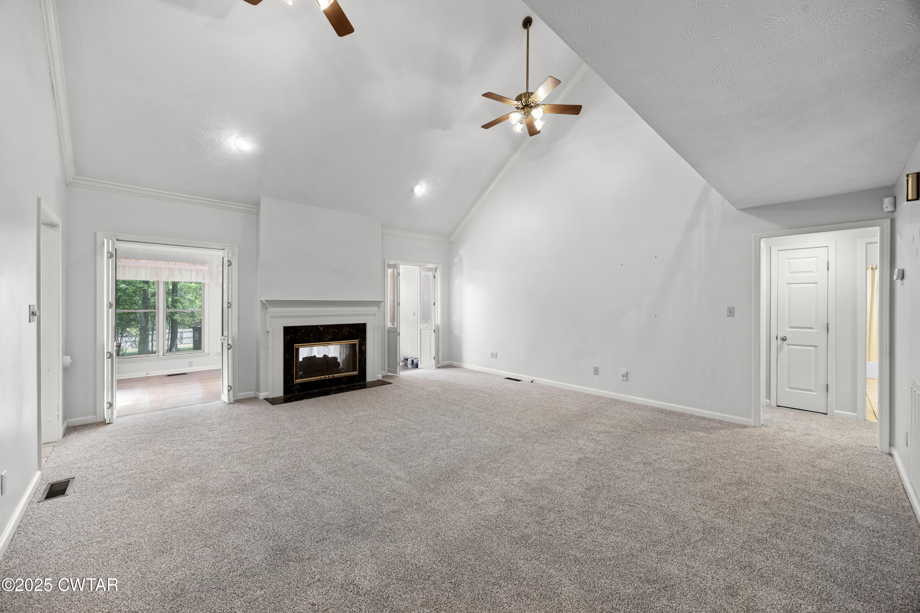121 Paddock Place