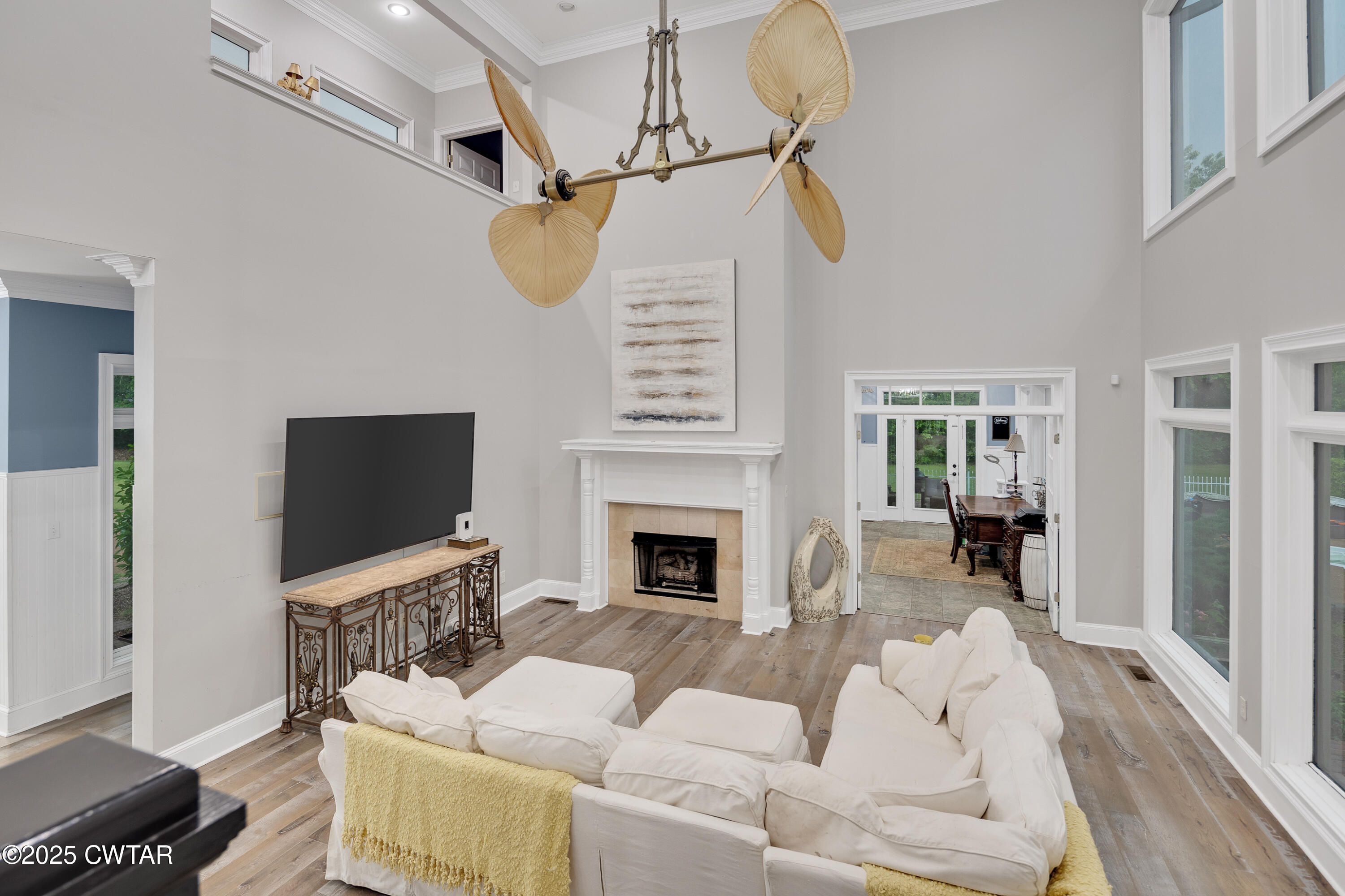 51 Crownpointe Cove