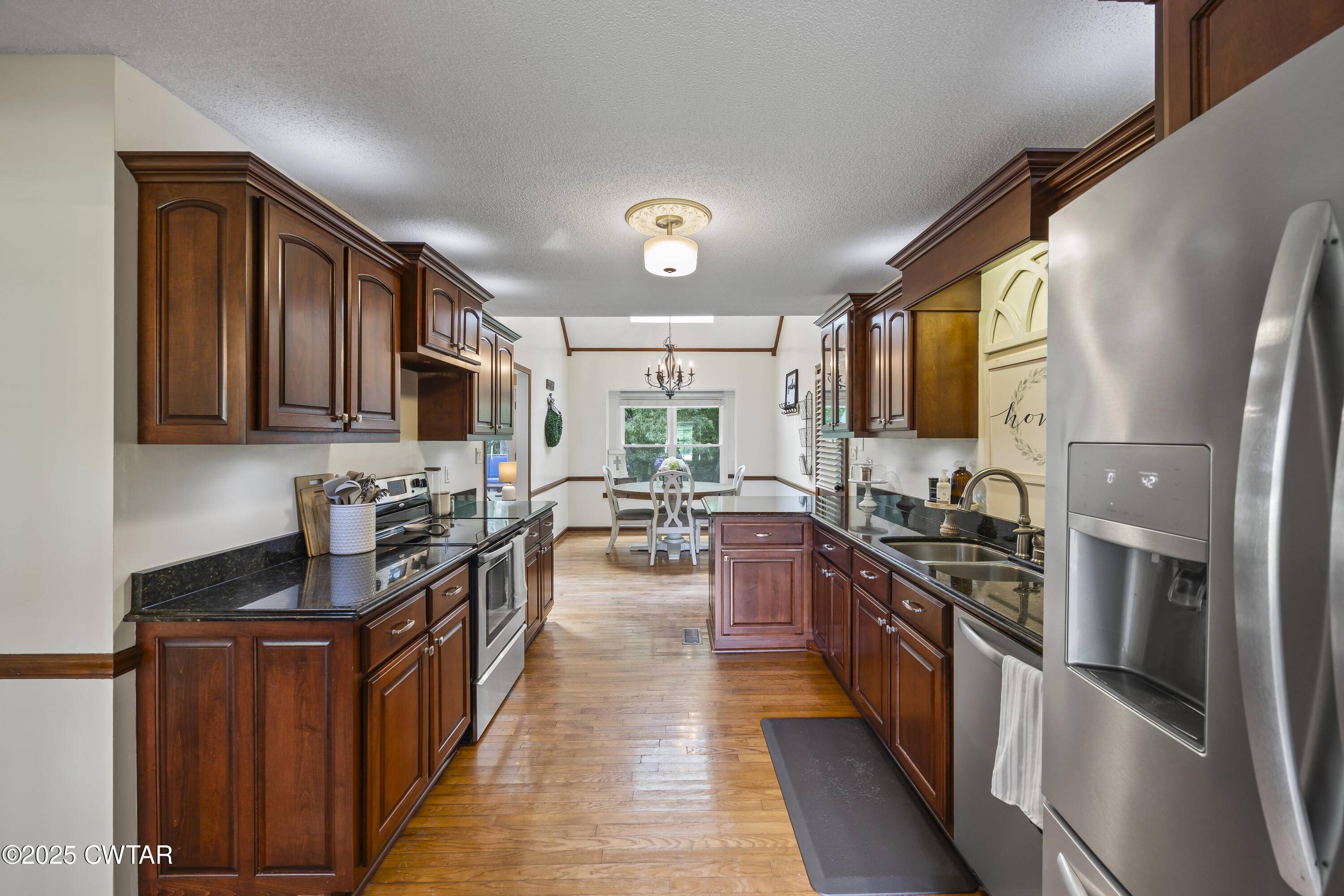 425 Deer View Lane