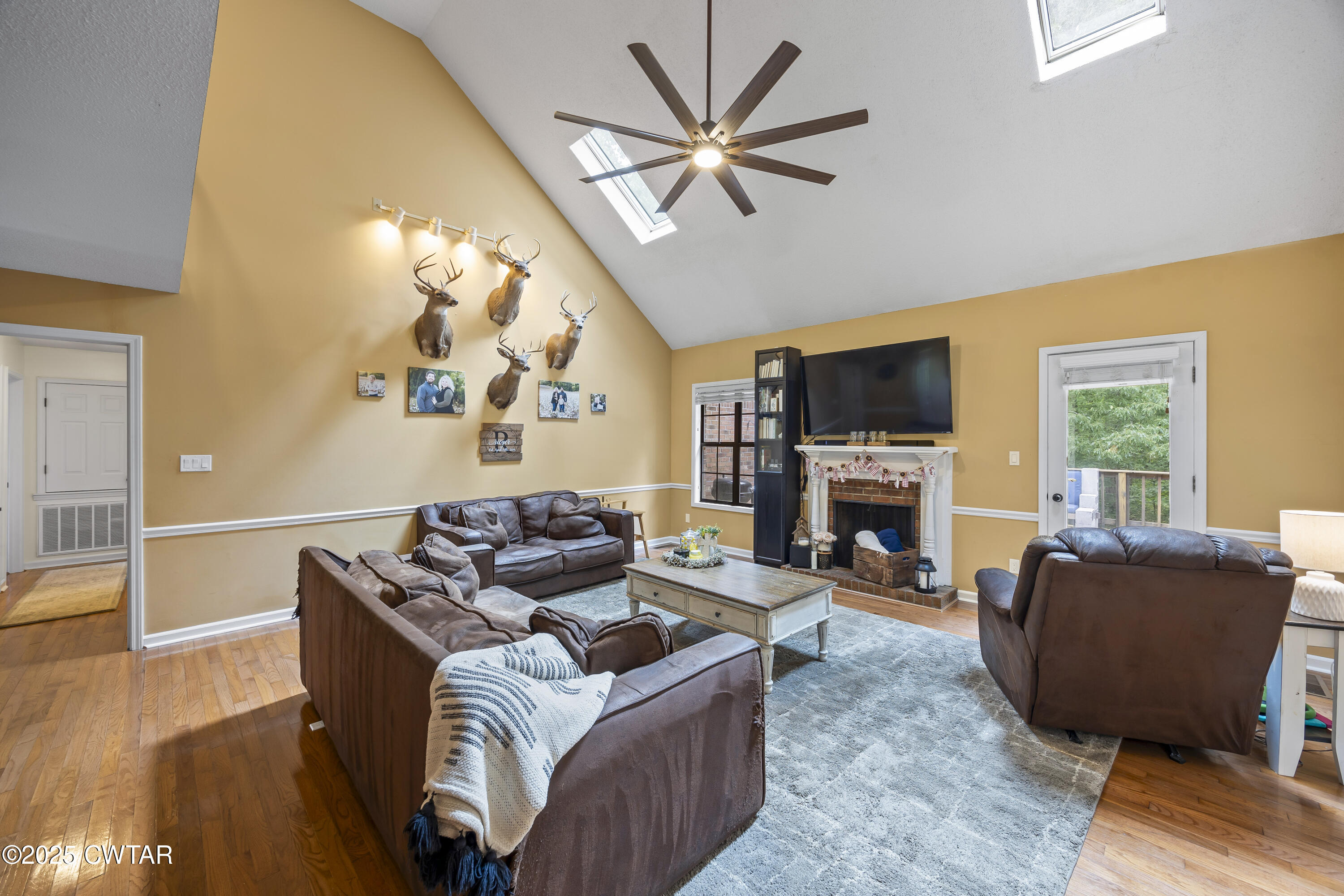 425 Deer View Lane