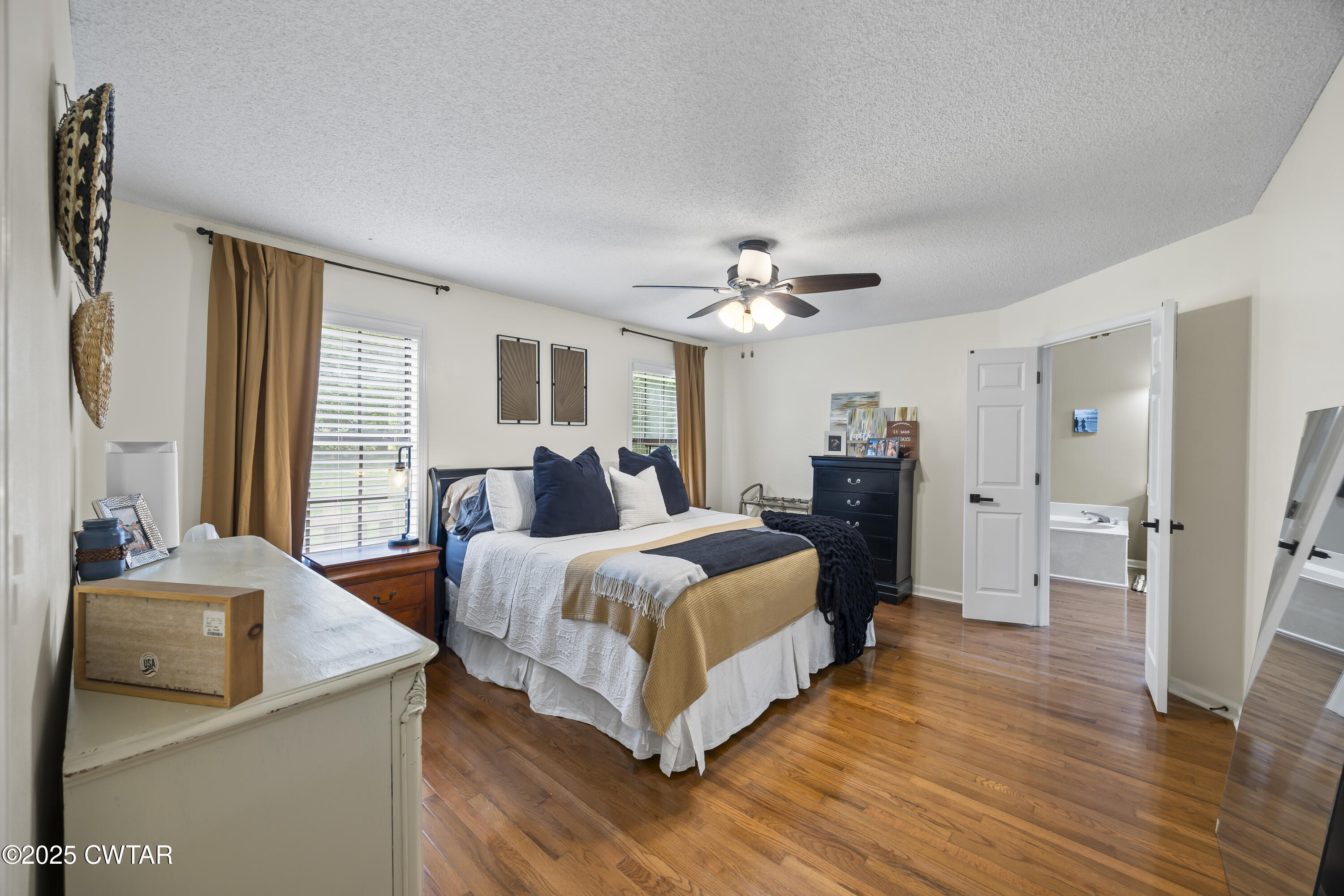 425 Deer View Lane