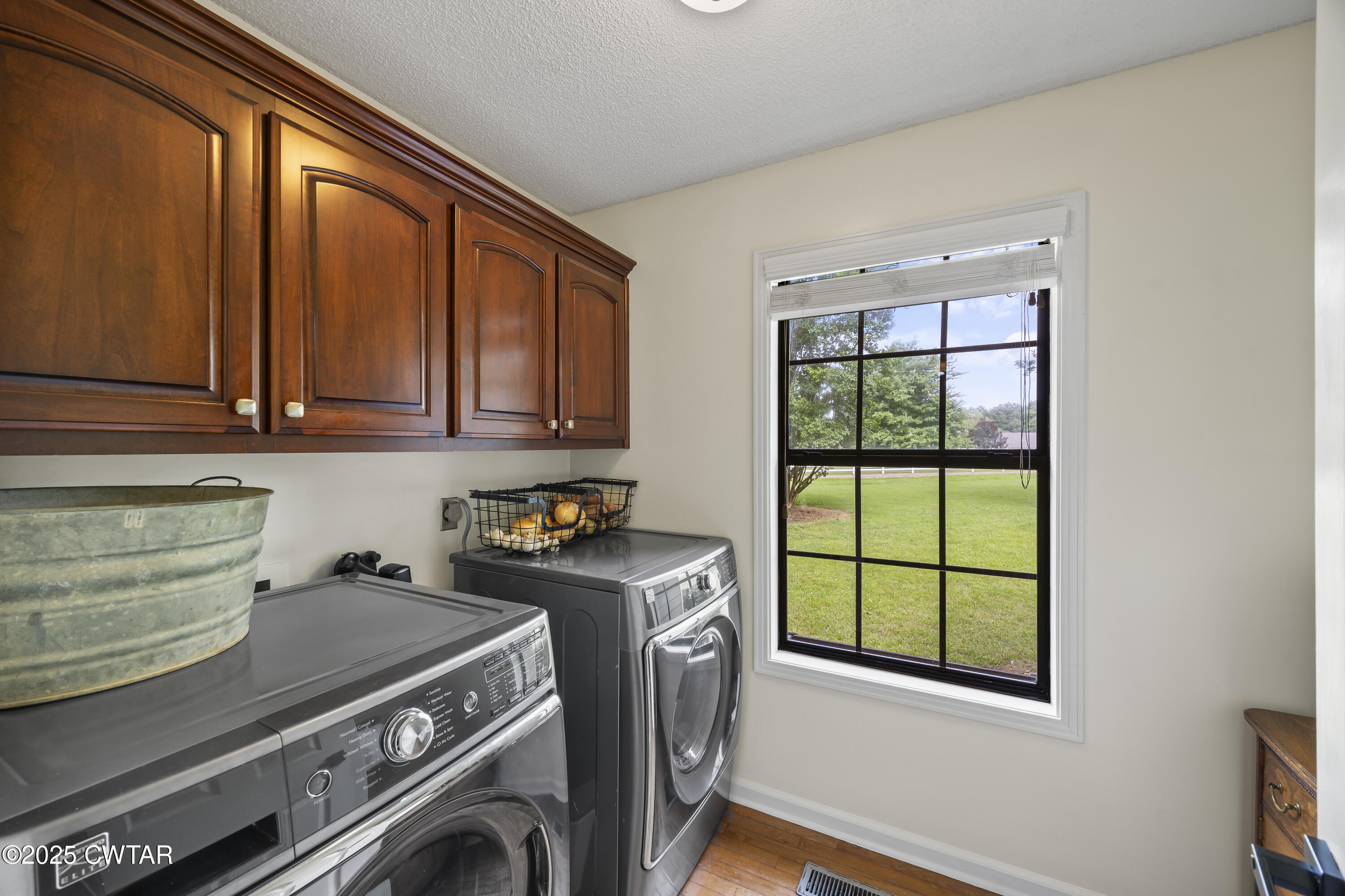 425 Deer View Lane