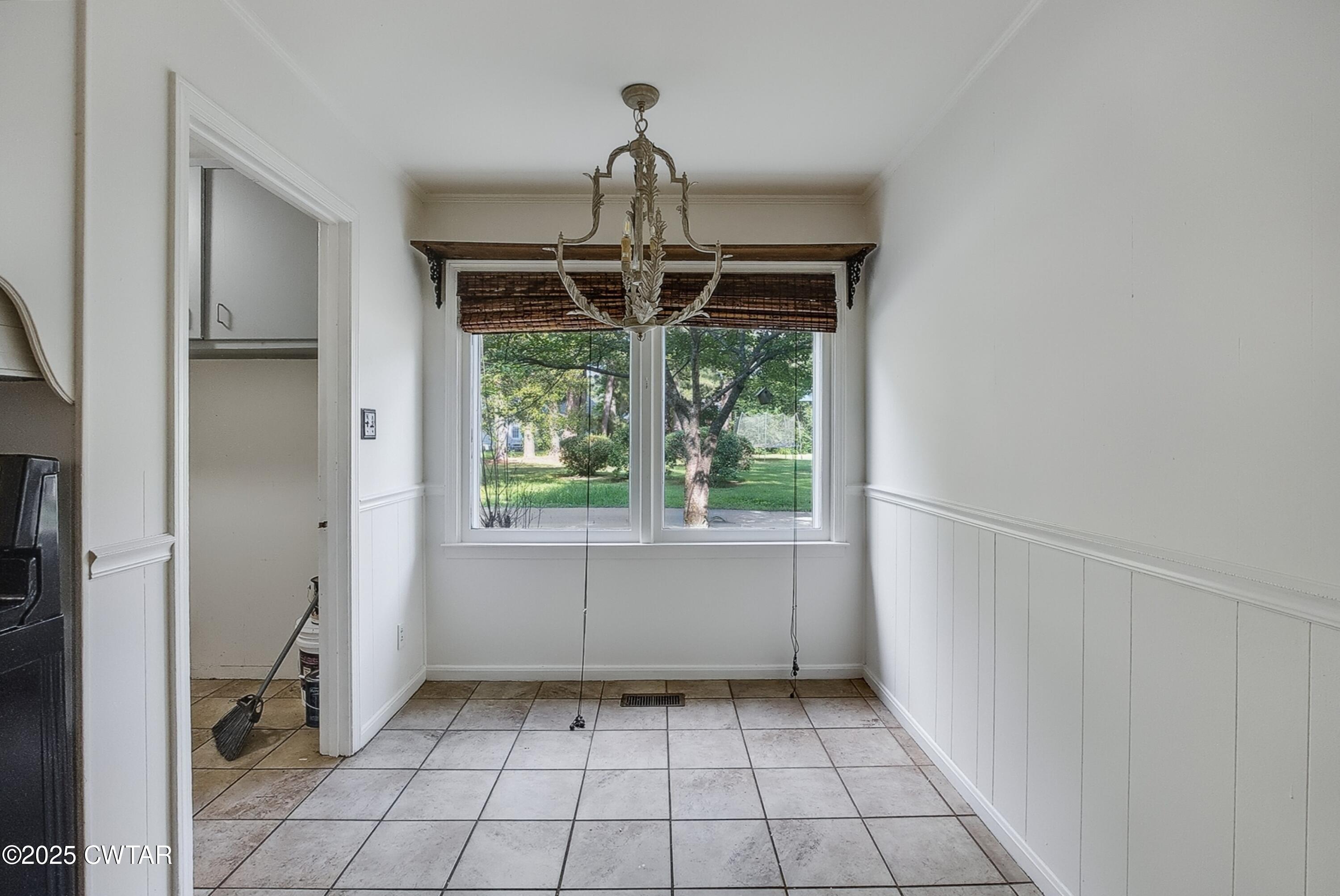 75 Fieldcrest Drive