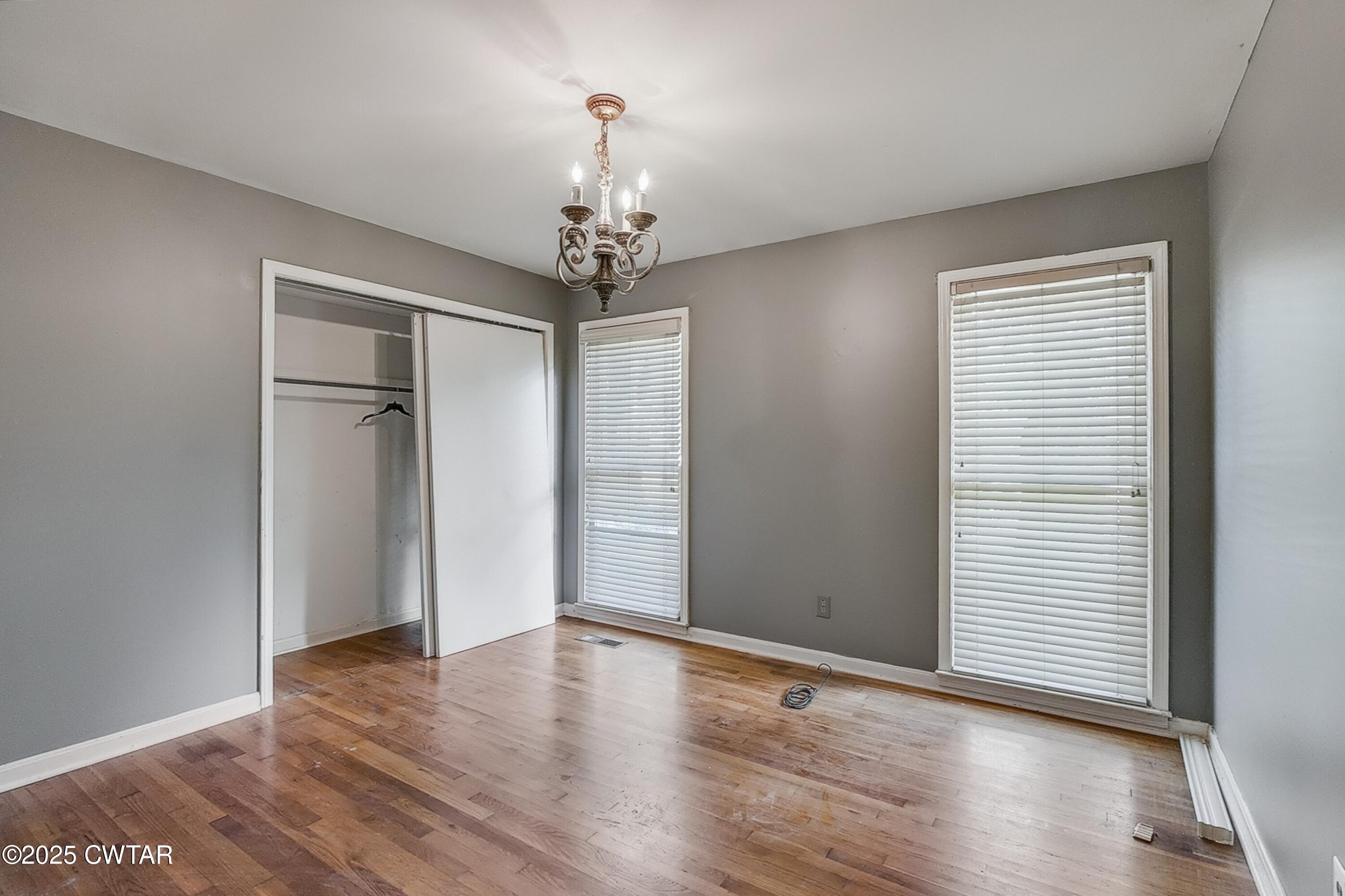 75 Fieldcrest Drive