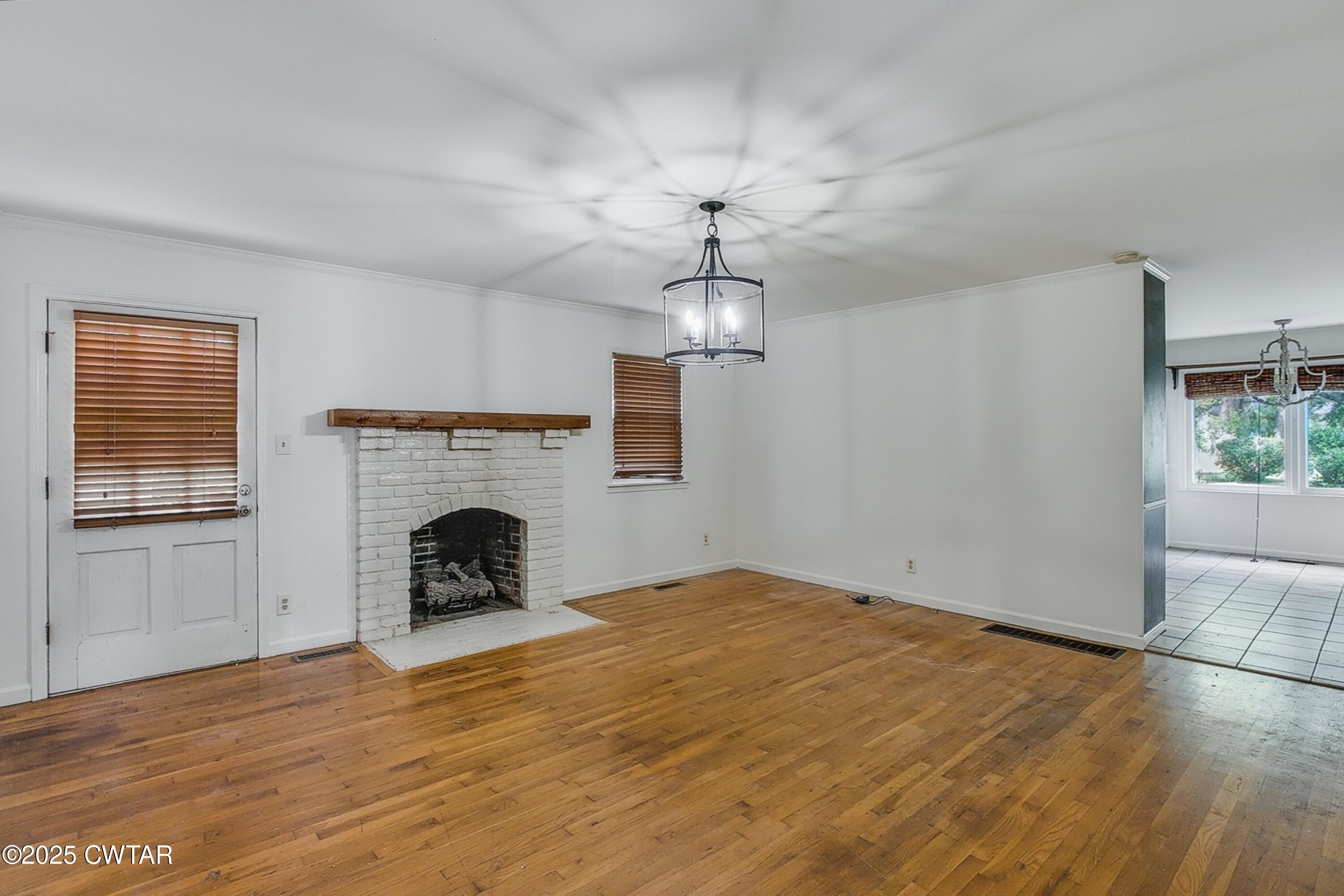 75 Fieldcrest Drive