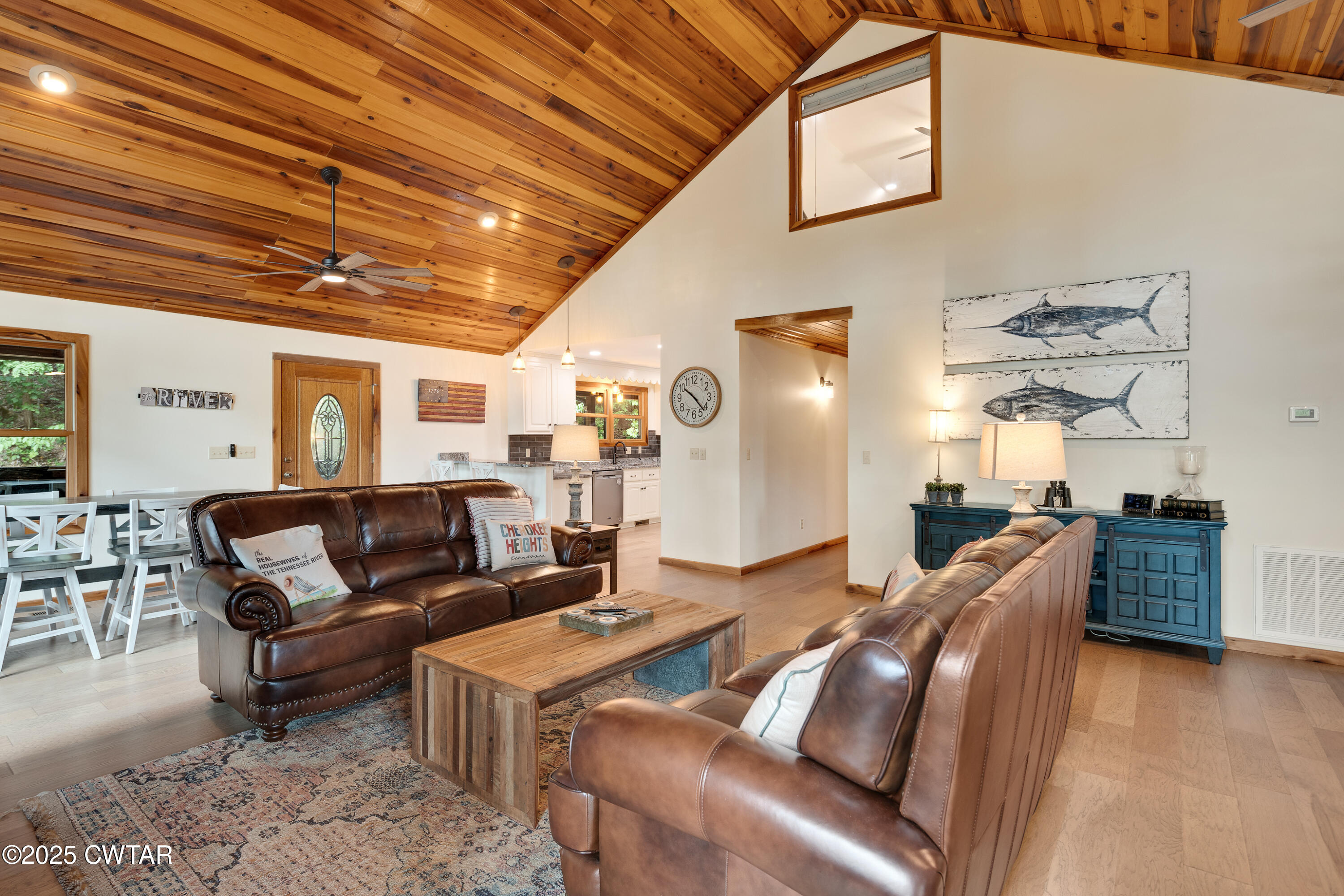 160 Lakeshore Drive